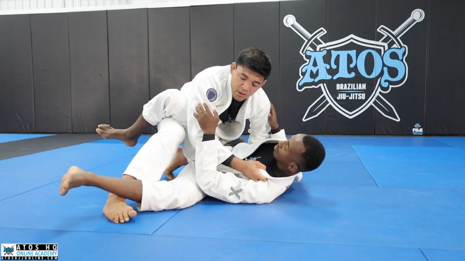 Leg Drag to Smash Pass