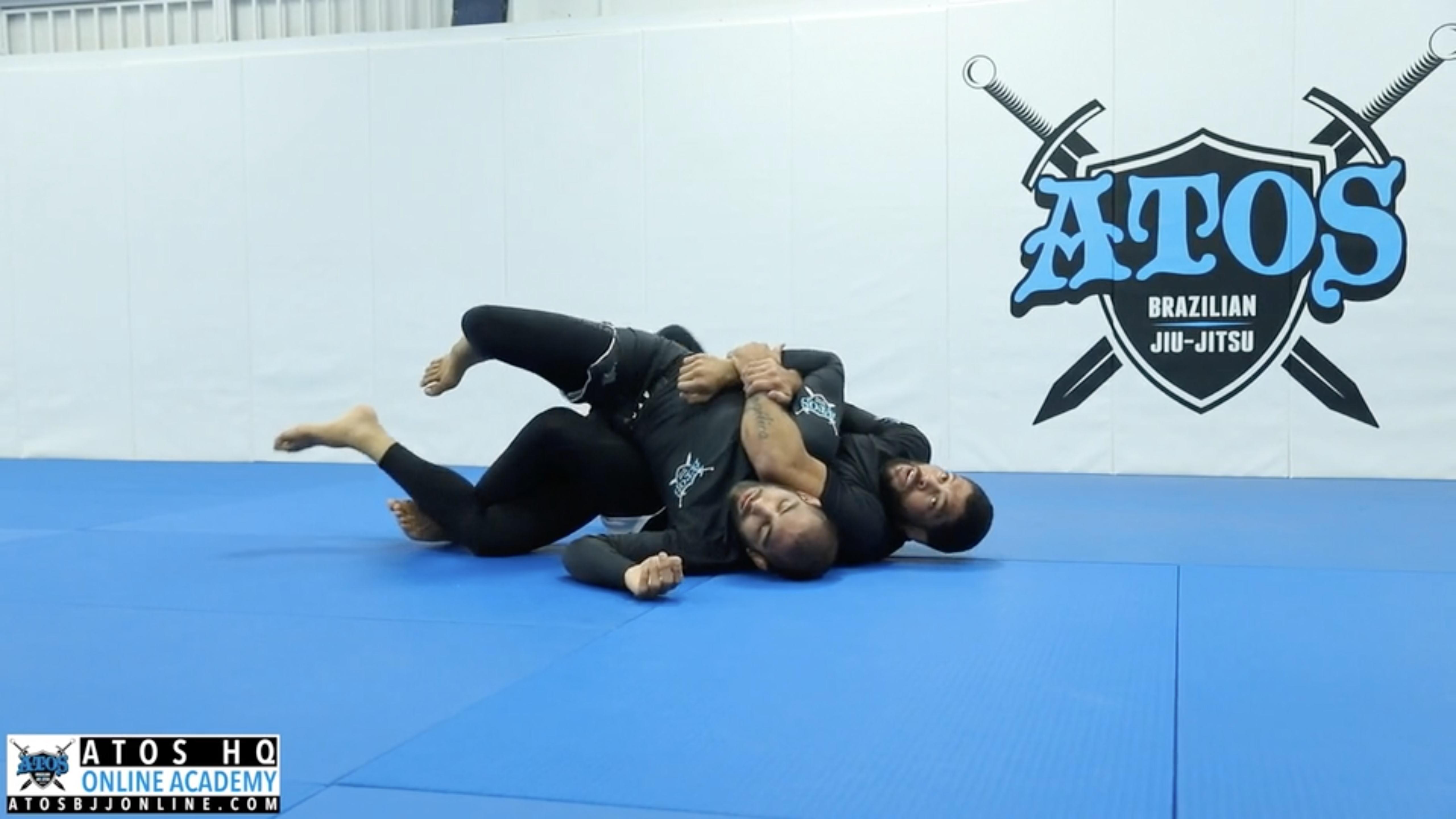 Pretzelbolo Back Take 