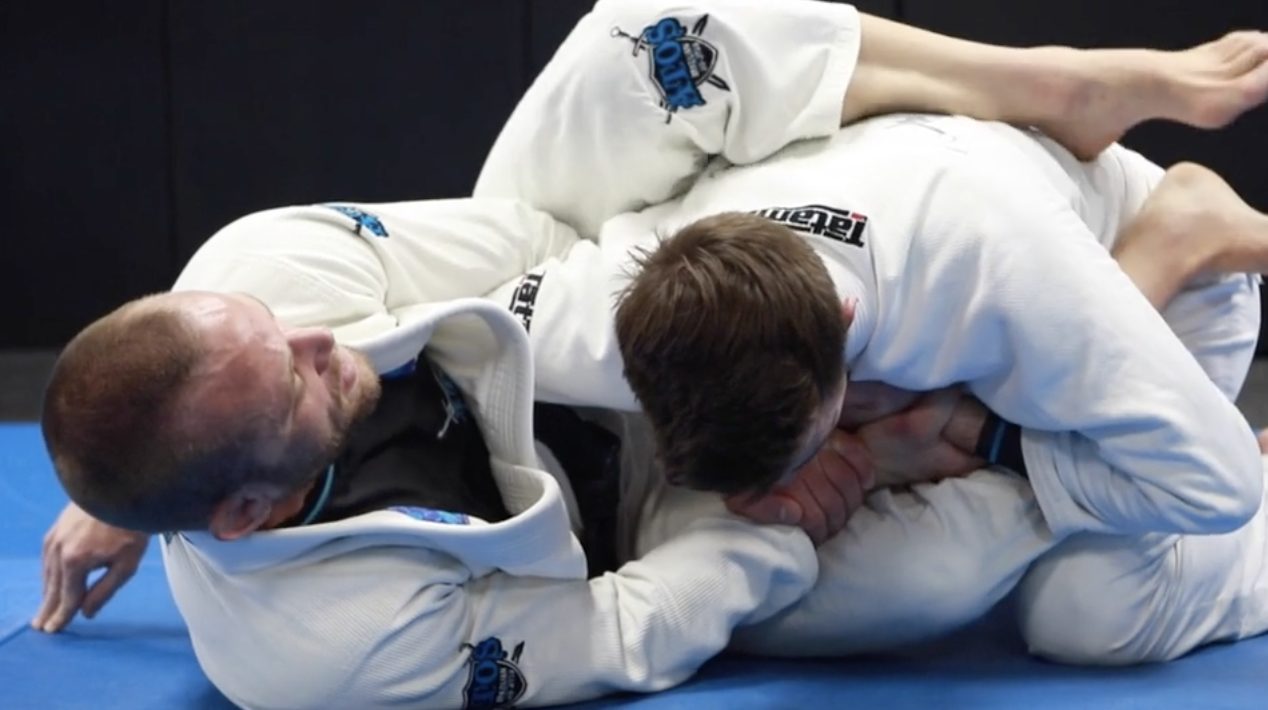 The Whizzer Grip Triangle Sub Attack From Closed Guard