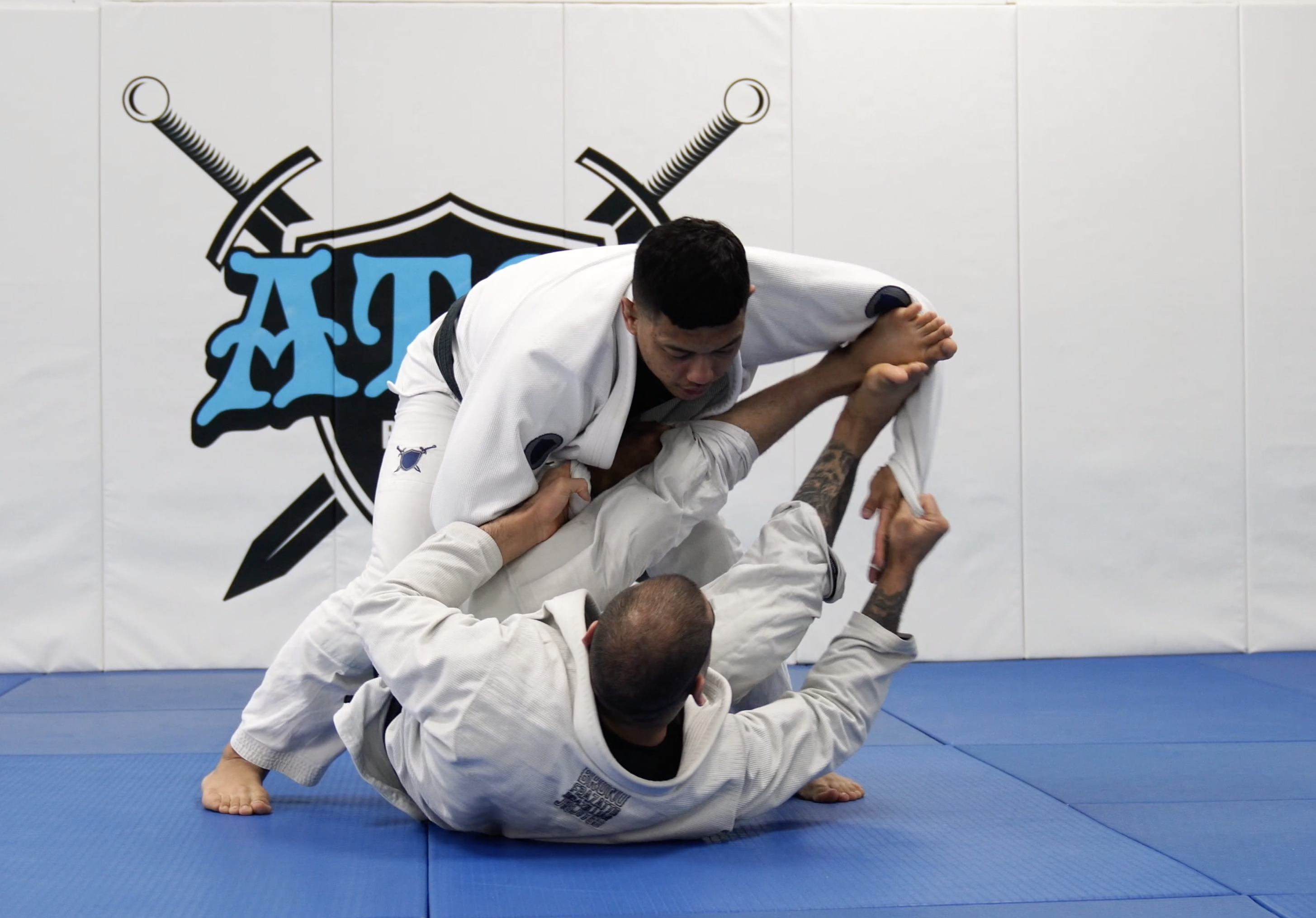 Spider Guard Pass Variation