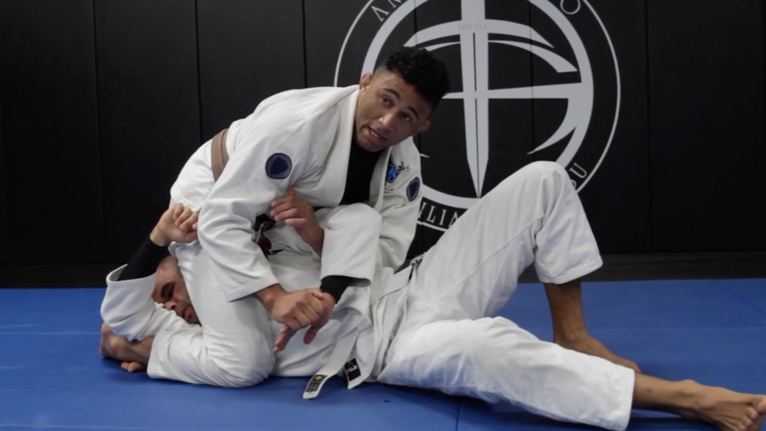 Crazy Dog Pass to North/South + Kimura & Arm Bar & Back Take