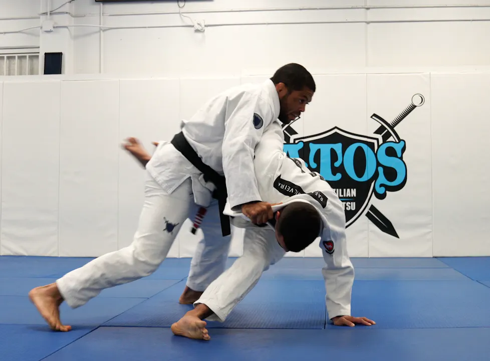 Come up Sweep & Half Guard Pass - Andre Galvao - Atos BJJ OnDemand