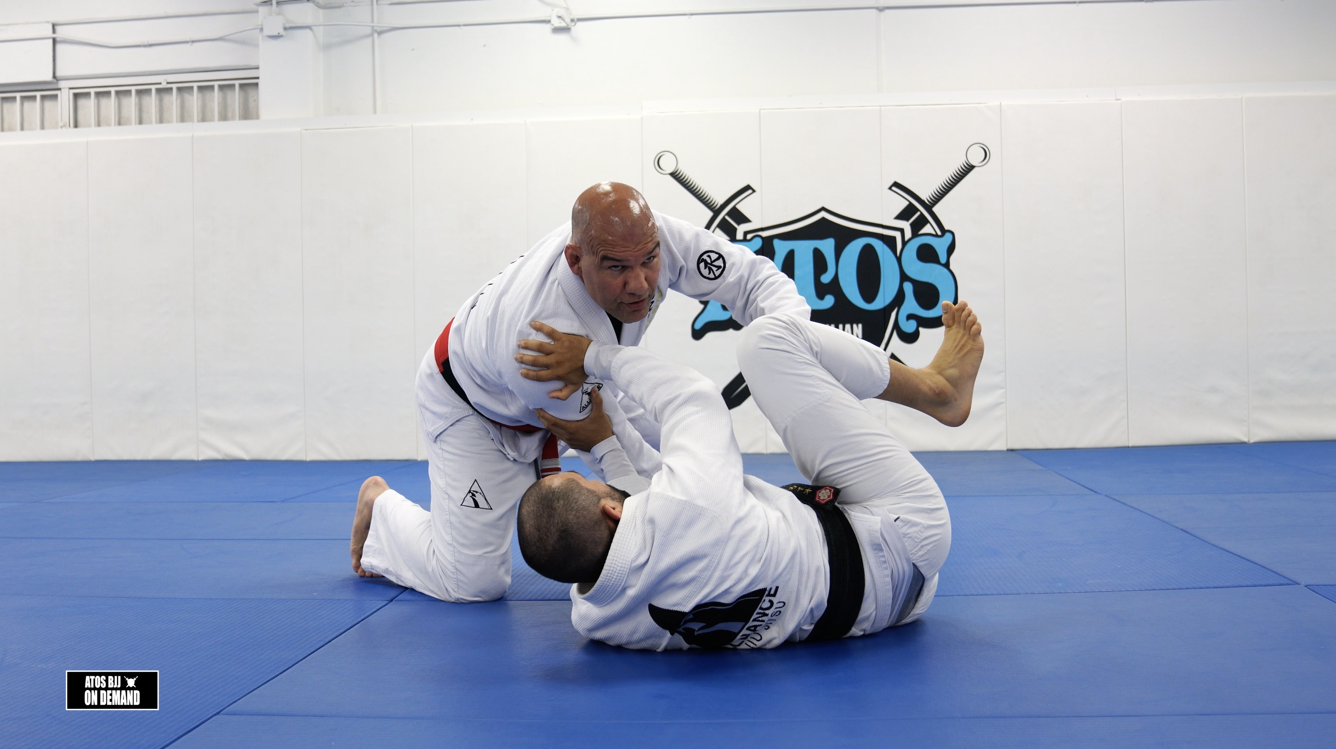 Toreando Pass: How to counter the opponent's frame