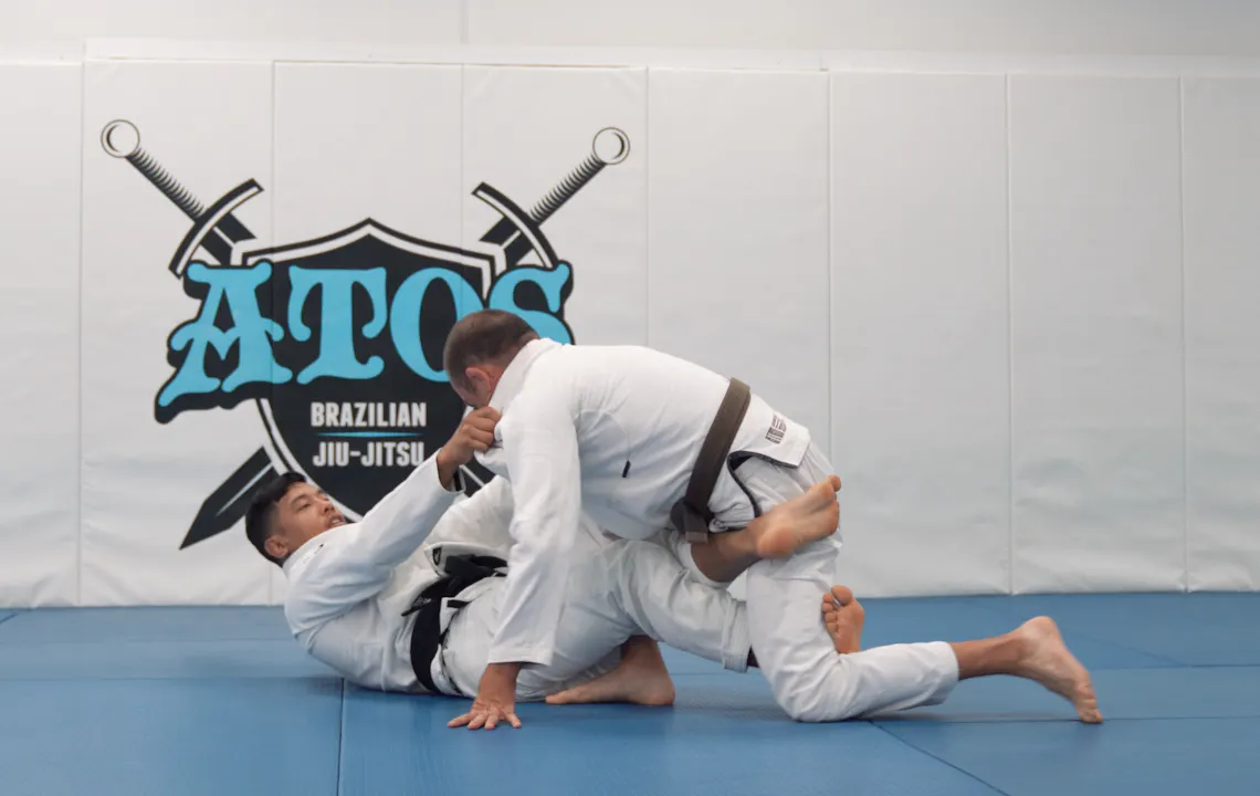 Pulling Guard to Deep De la Riva X - Rolando Samson - Atos BJJ OnDemand