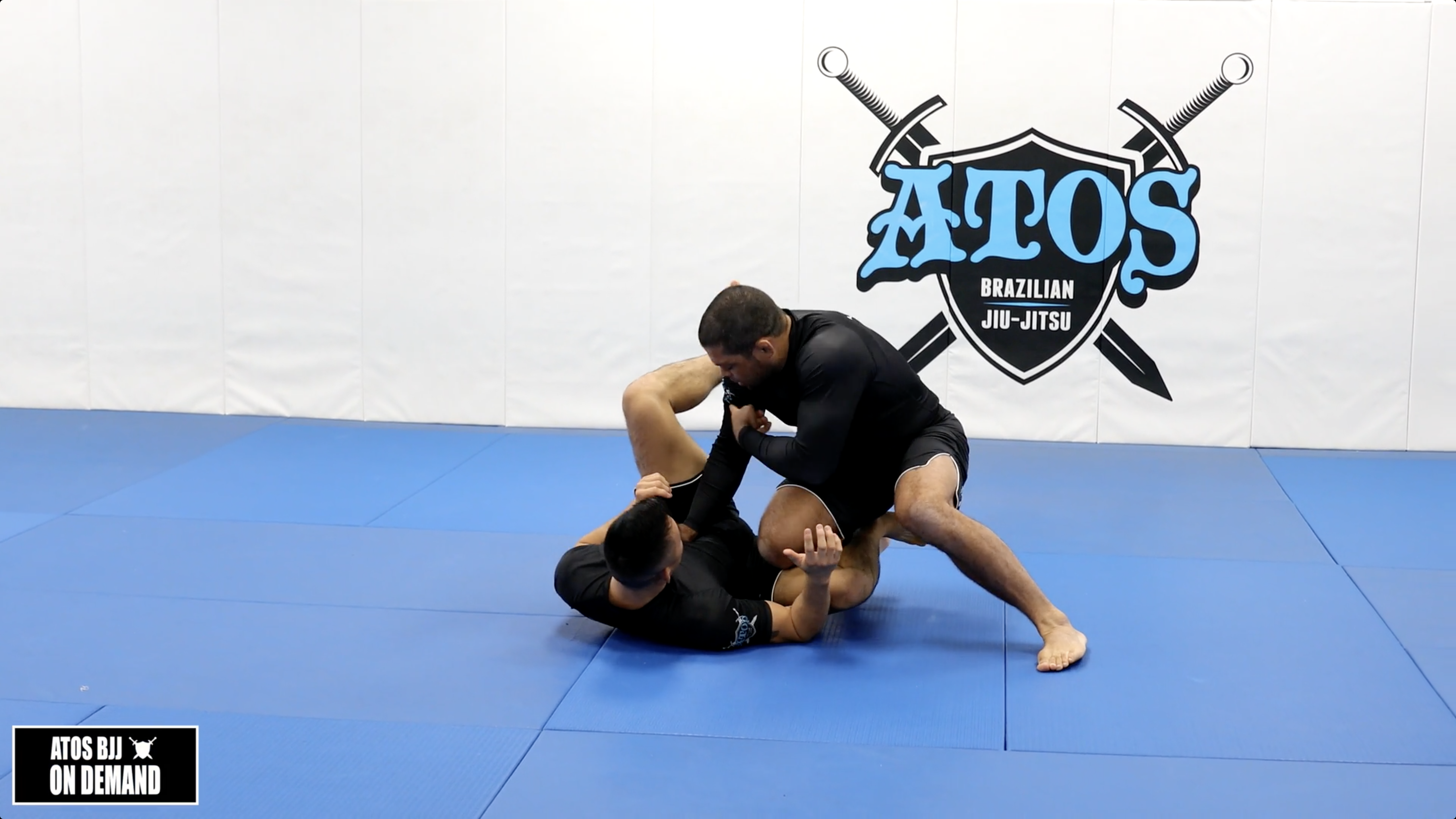 Drill Knee Cut to Leg Drag