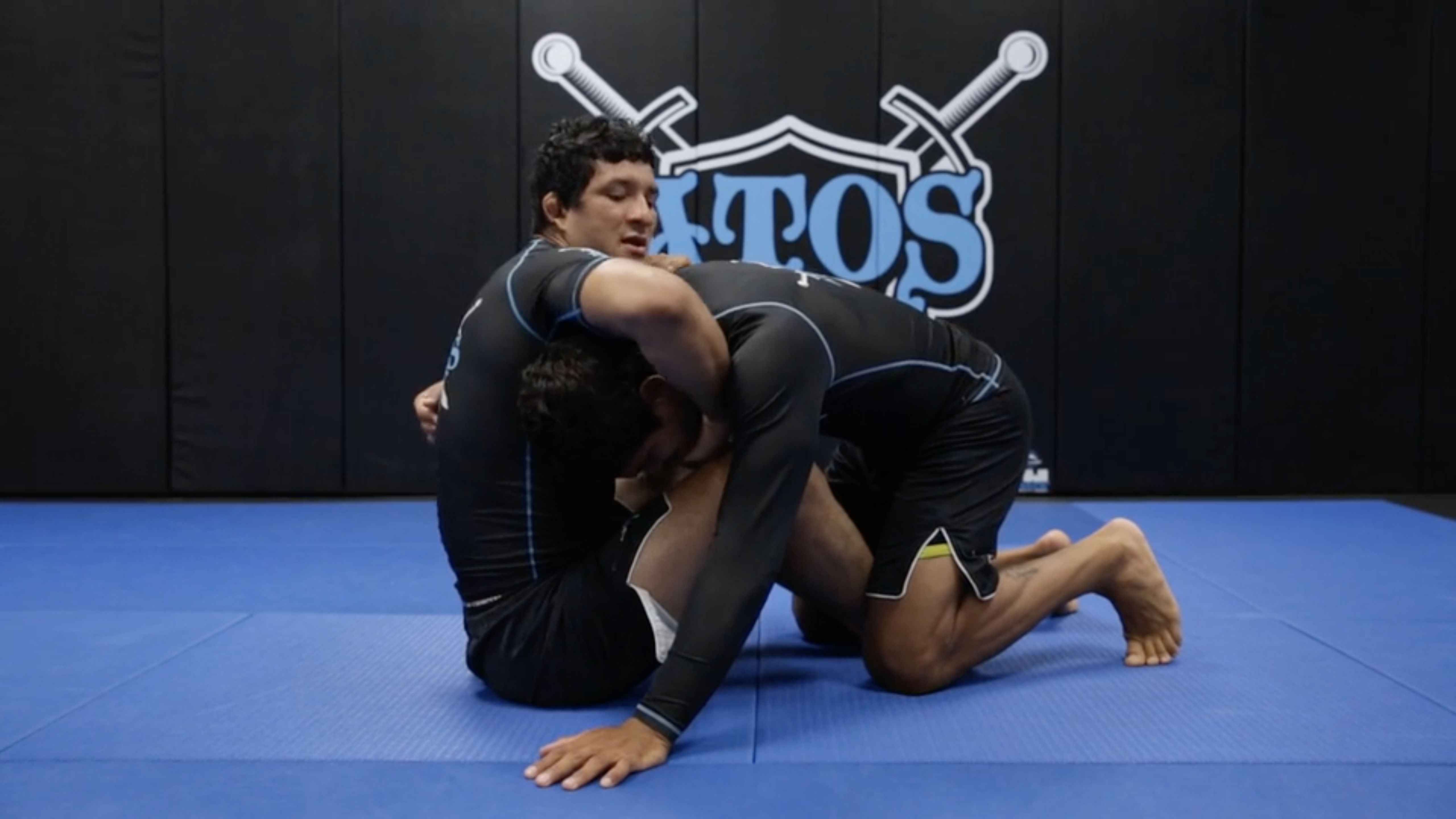 Catching the Chin Trap and Sweeping With Guillotine Finish 