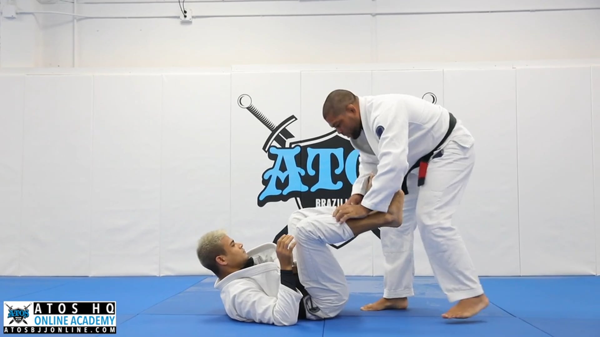 Split Pass - Windshield Wiper Foot Work Concept & Details to Leg Drag Transition