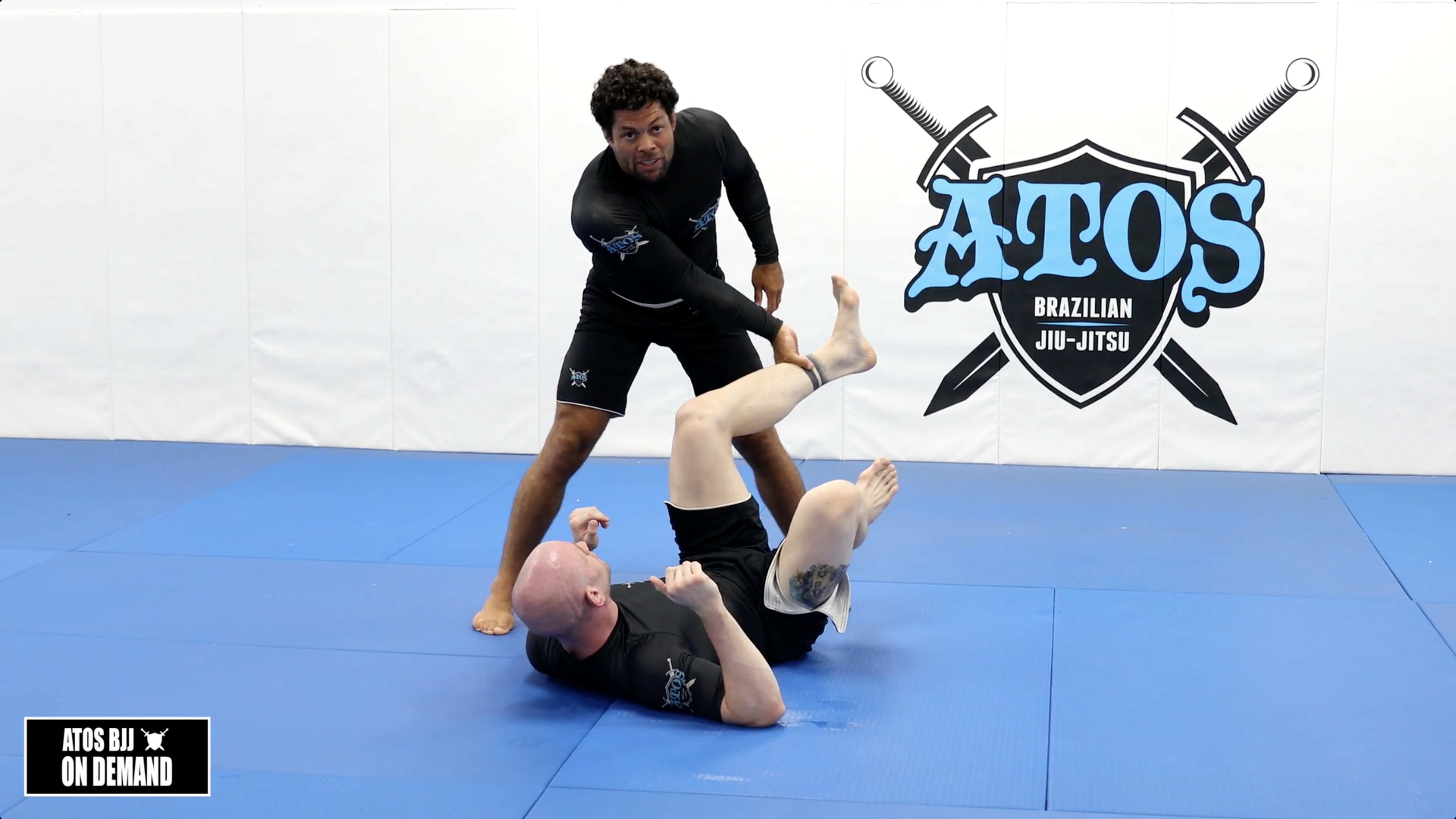 Uga Uga Pass Mixing Up with the Ghosting Pass