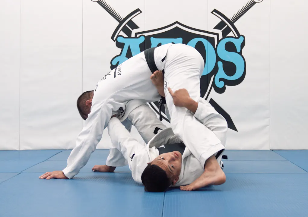 Double Collar Guard Pull to K Guard | Part 1 - Rolando Samson - Atos ...