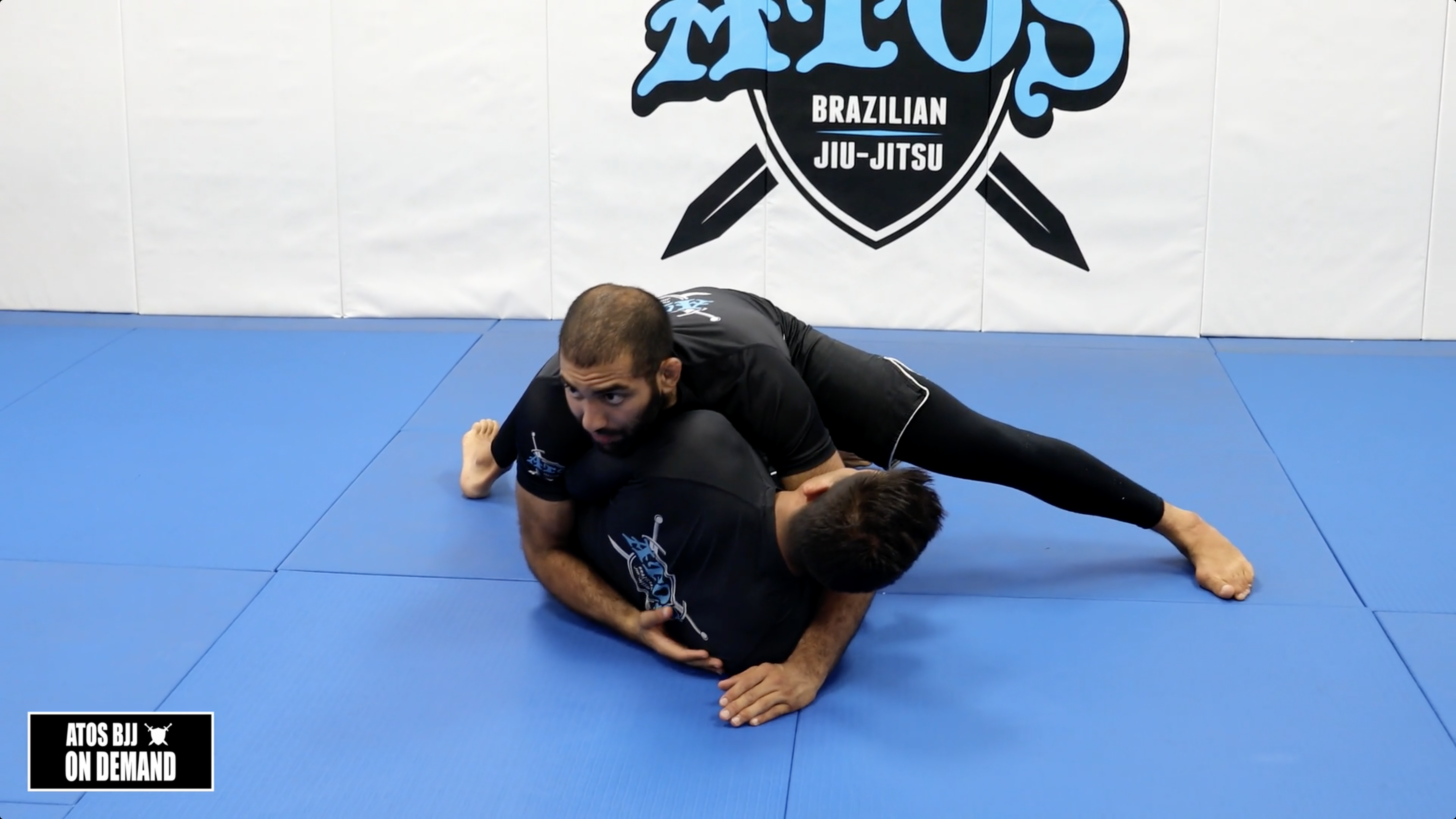 Power Knee Cut - Kid's Class