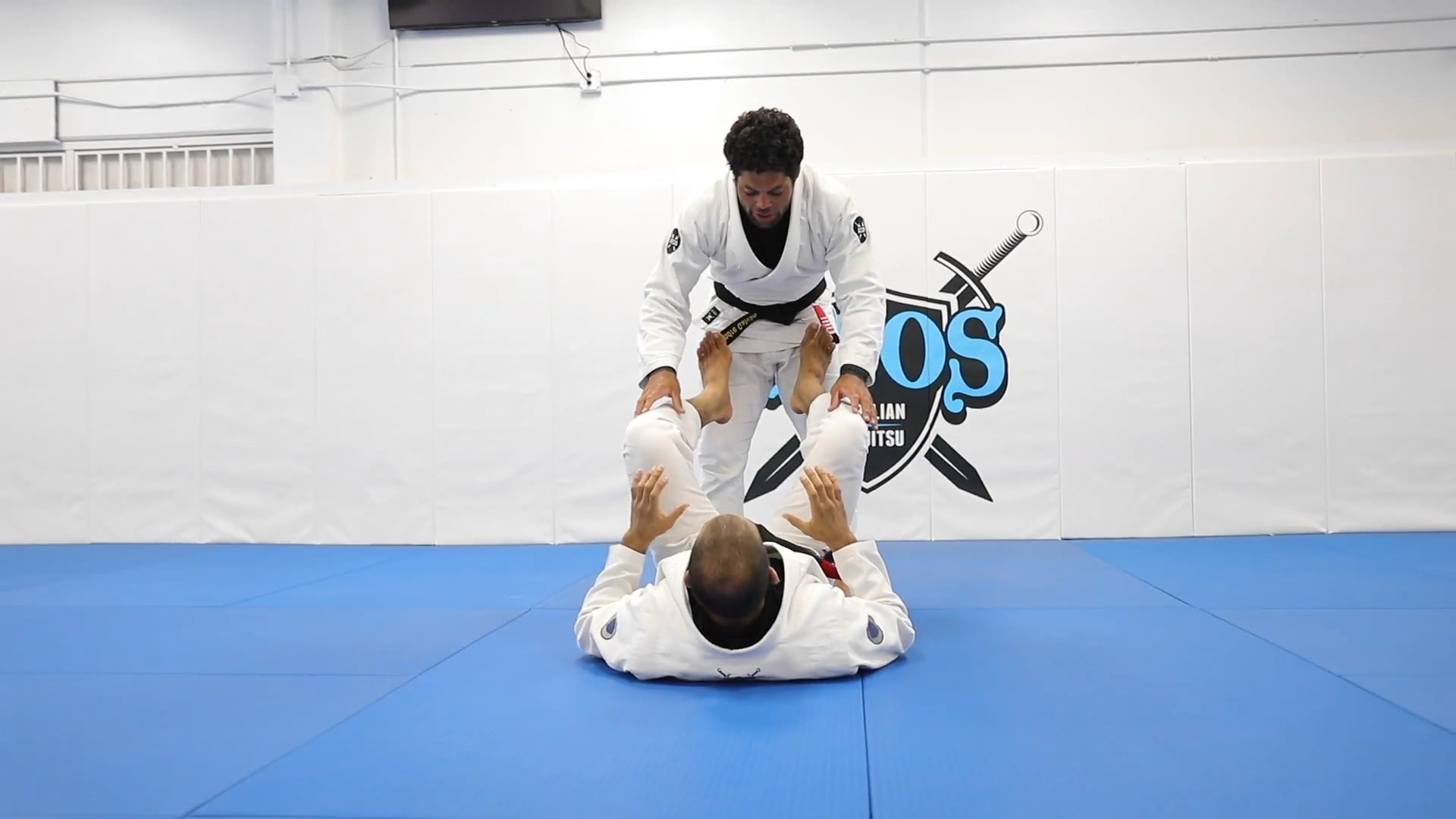 Throw by Toreando with Spider Guard Transition Pass 