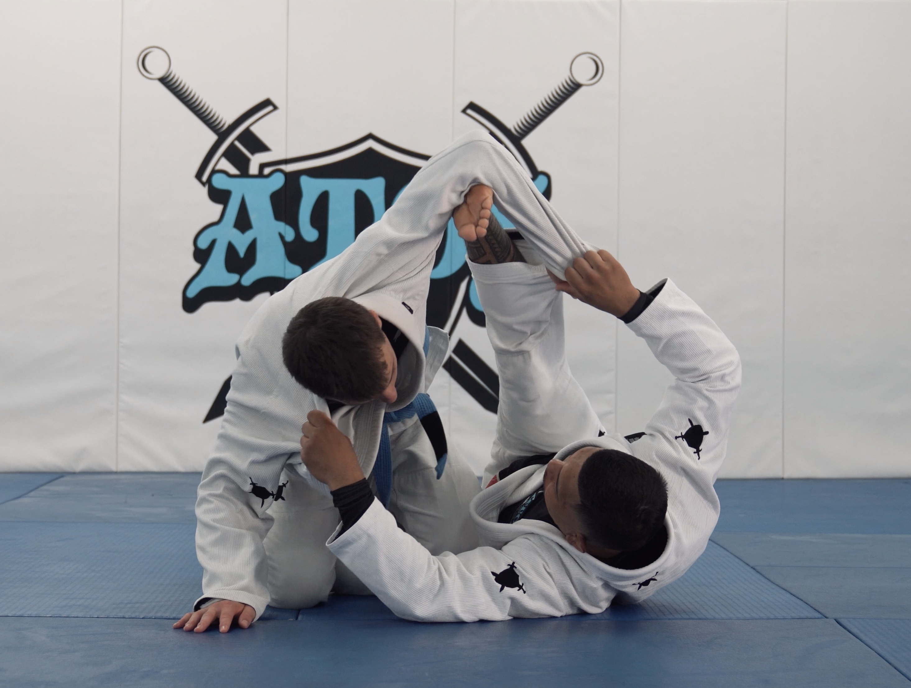 Tarantula Guard to Single Leg Sweep 