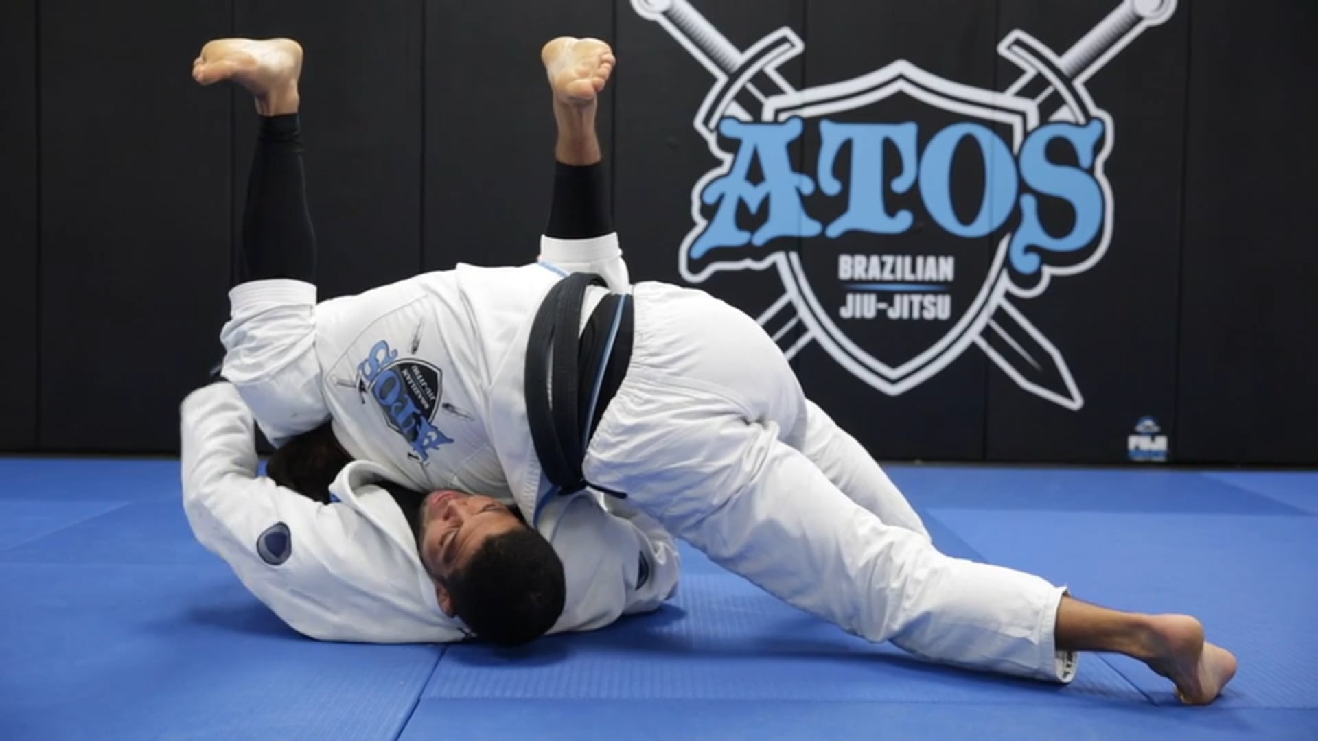 Sweeping When Opponent Pass Guard Using Under Over