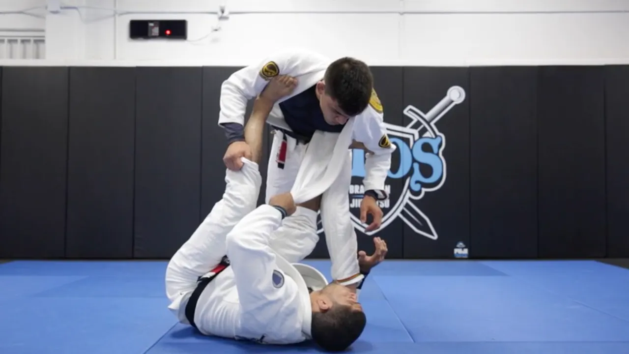 Squid Guard Entry from DLR + Inverted Lasso Shoulder Lock and Triangle ...