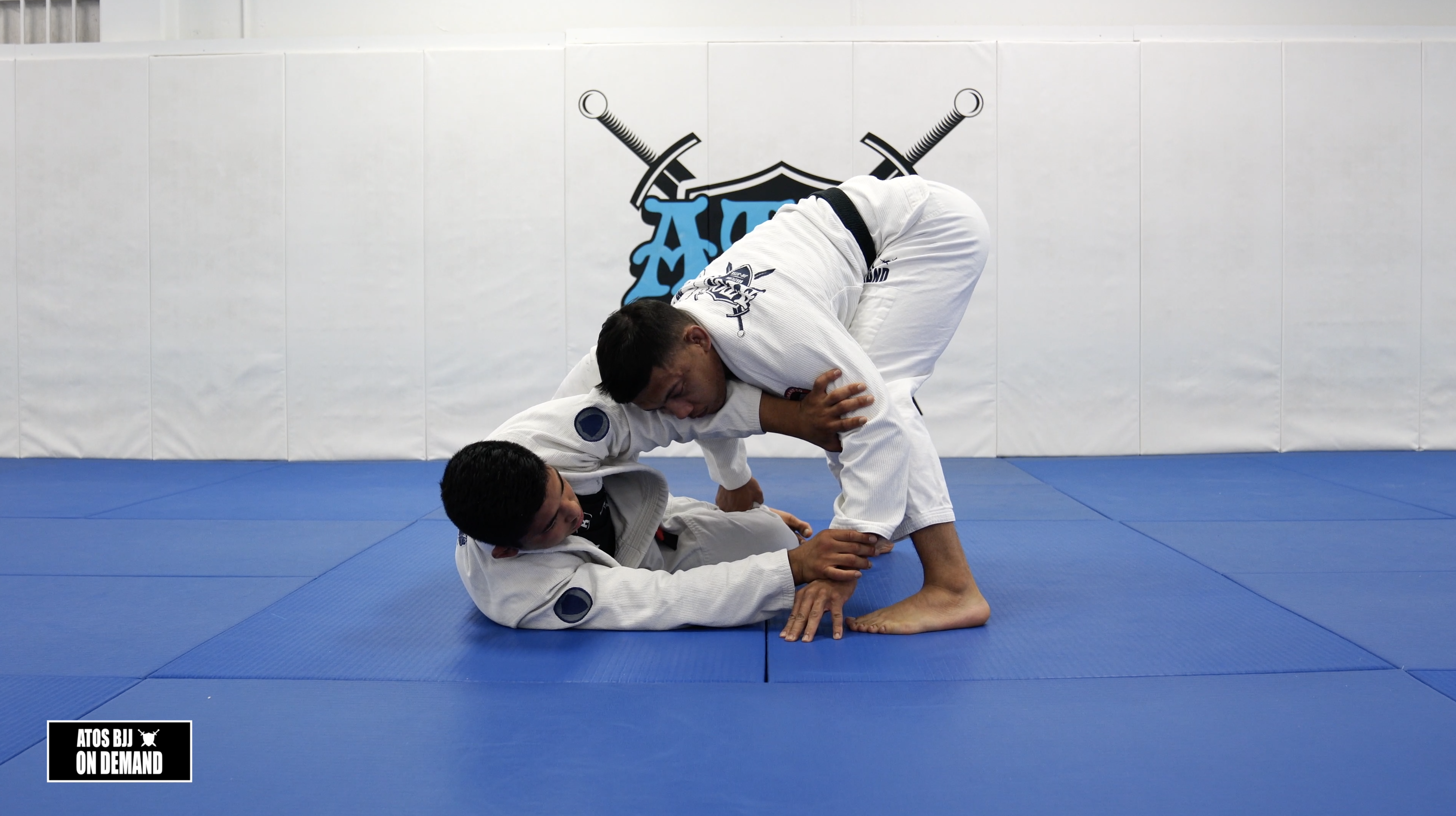 Cross Grip Passing Defenses 