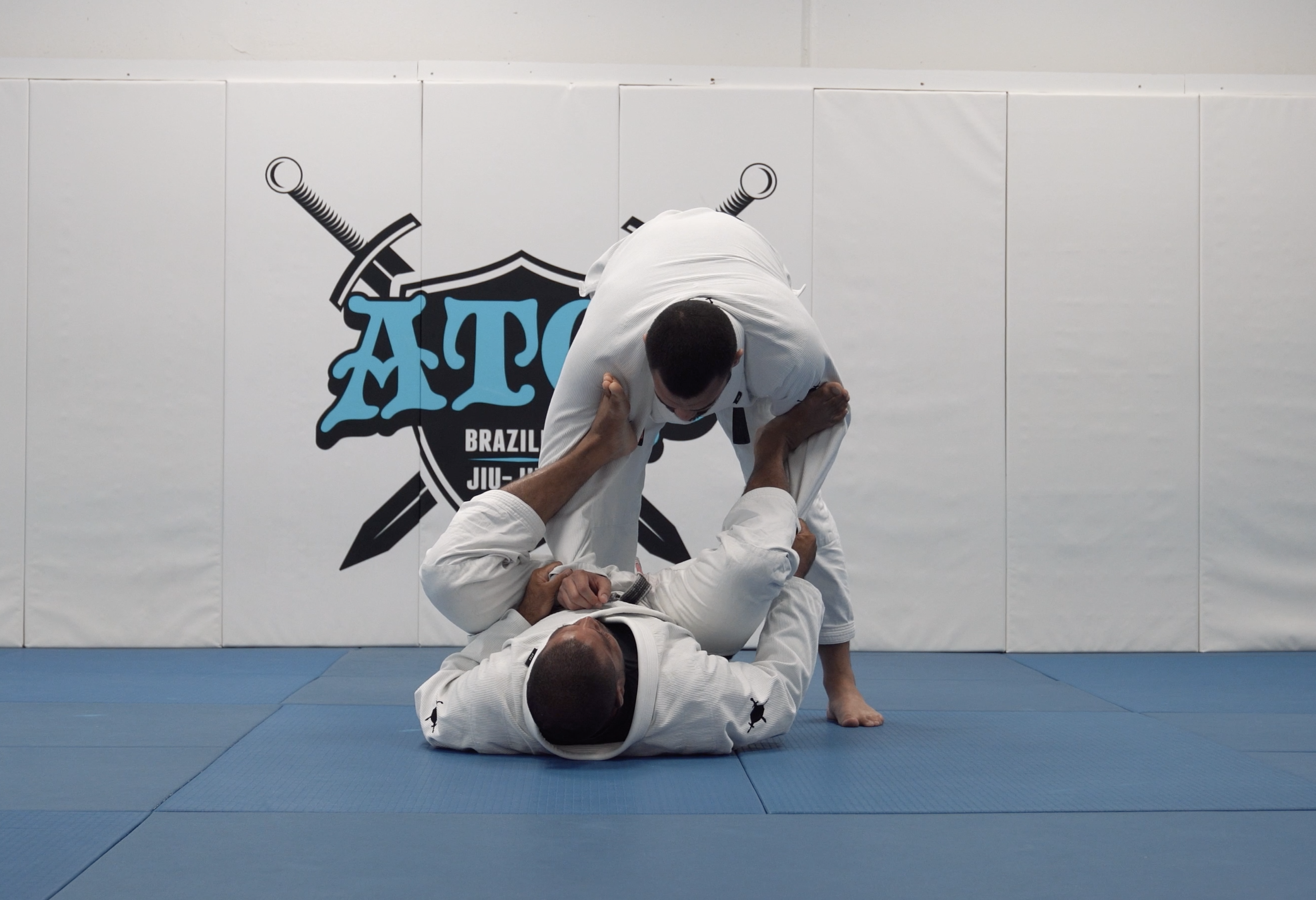 Spider Guard Retention + Sweeps Attacks | Part 1