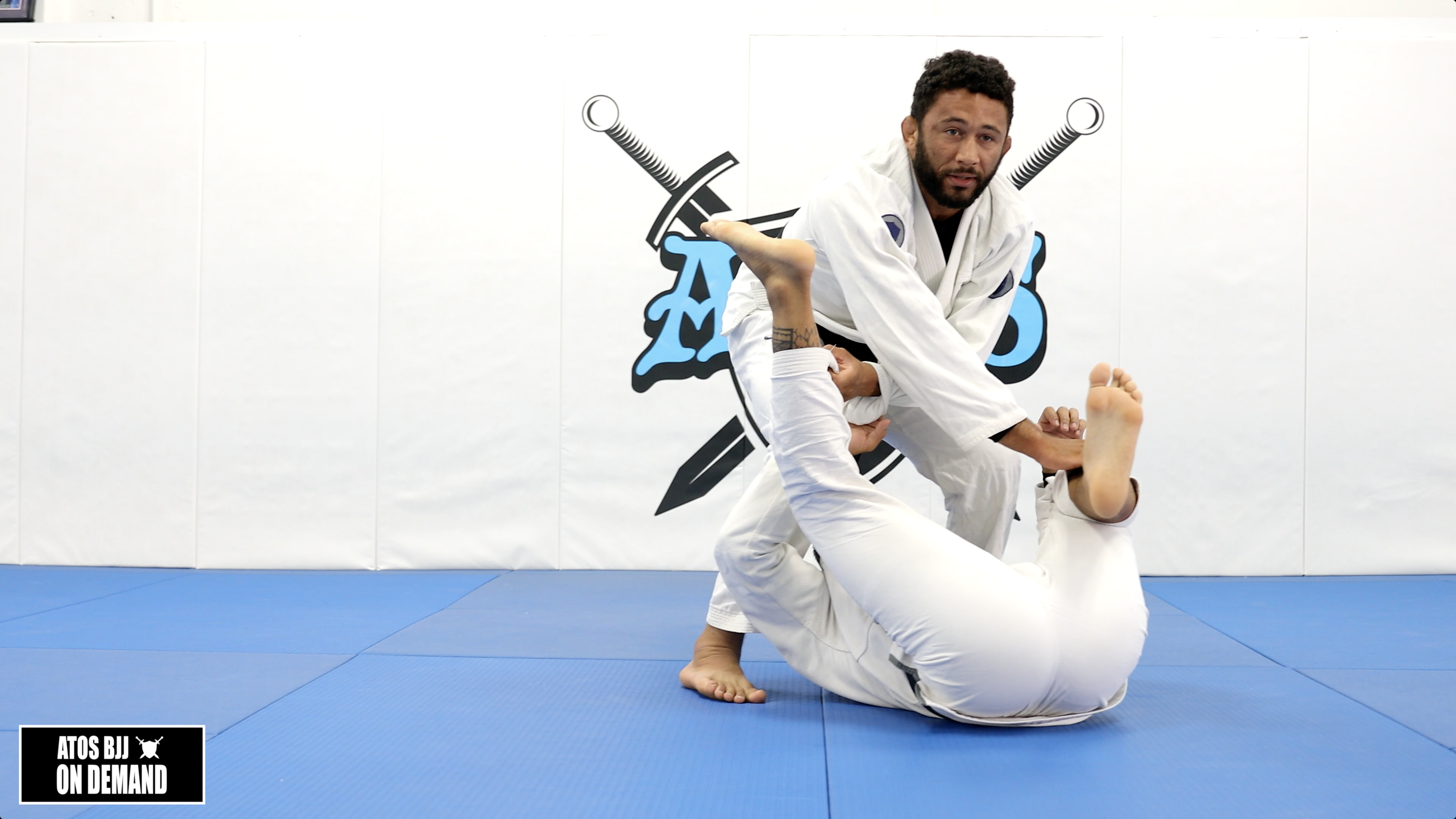 Spider Lasso Pass to Back Take