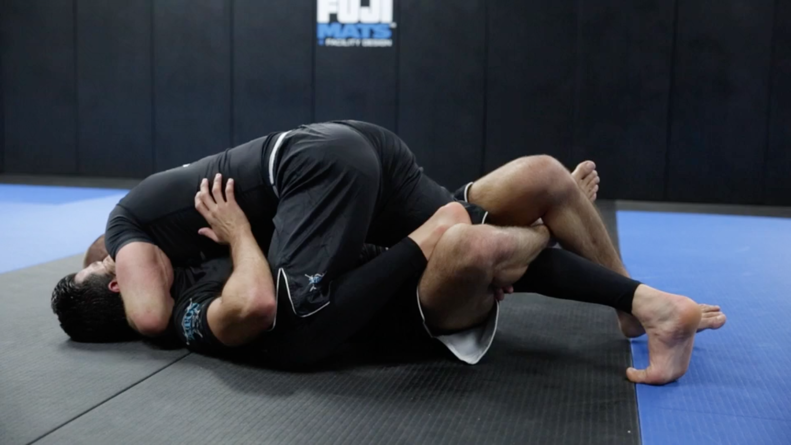 Basic Smash Pass from Half Guard