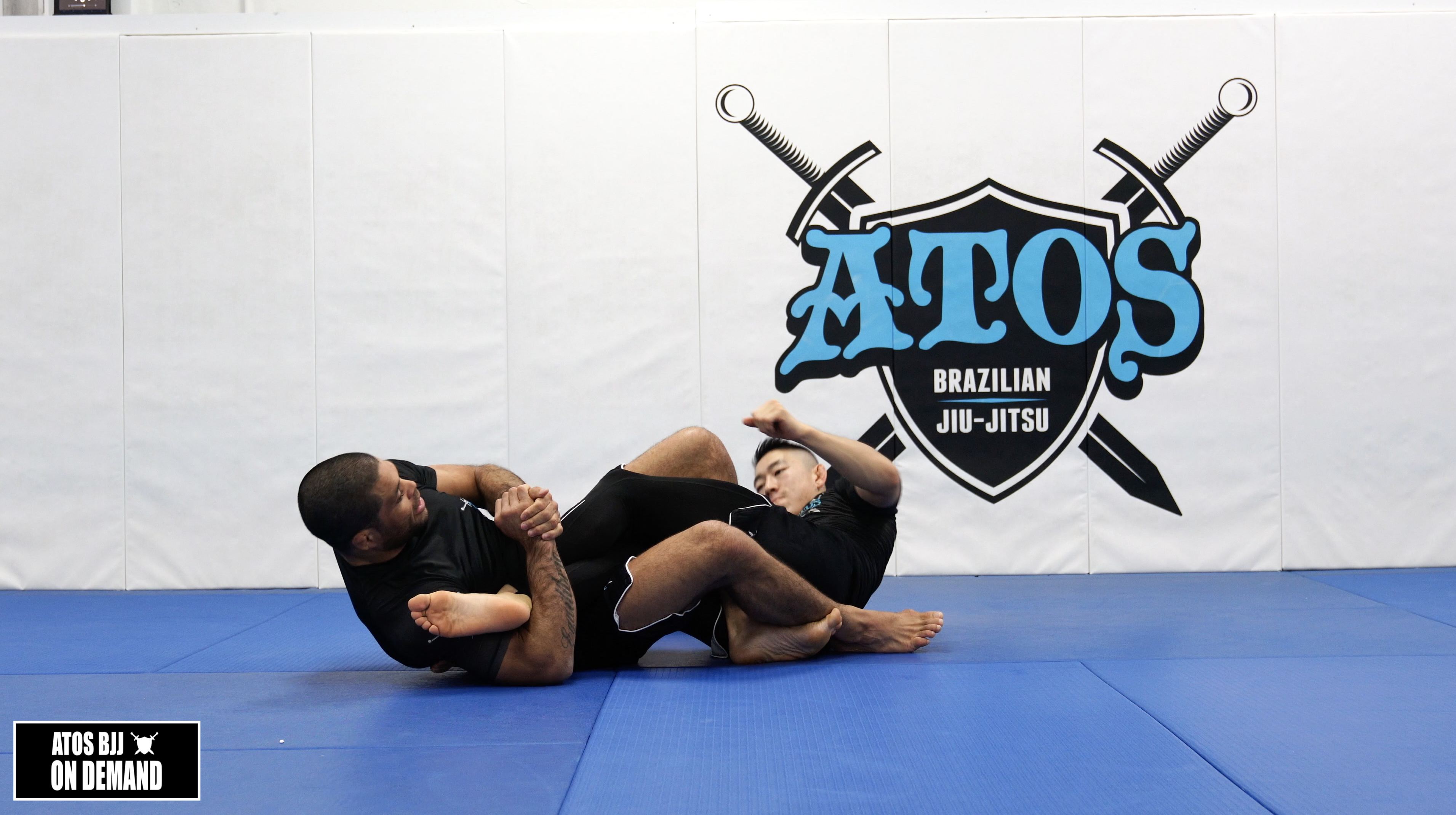 Setting Up the Sankaku Position From Knee Cut