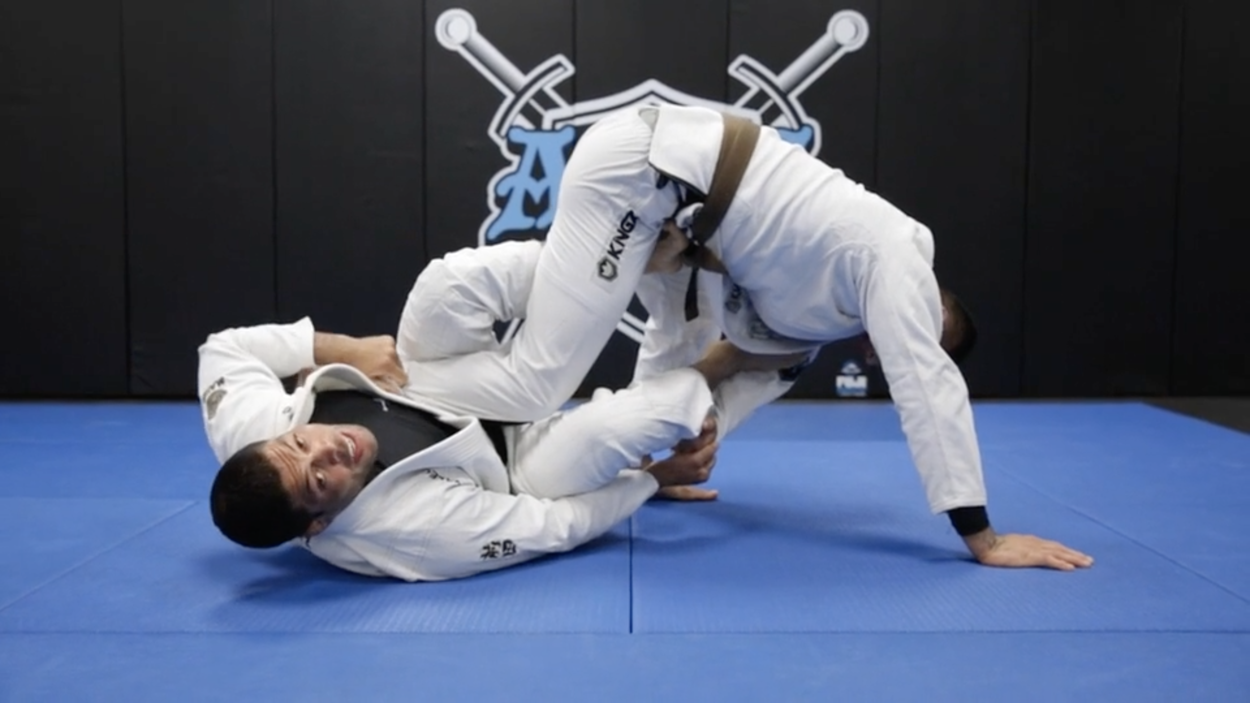 Sweep From De la riva Guard to Knee on Belly