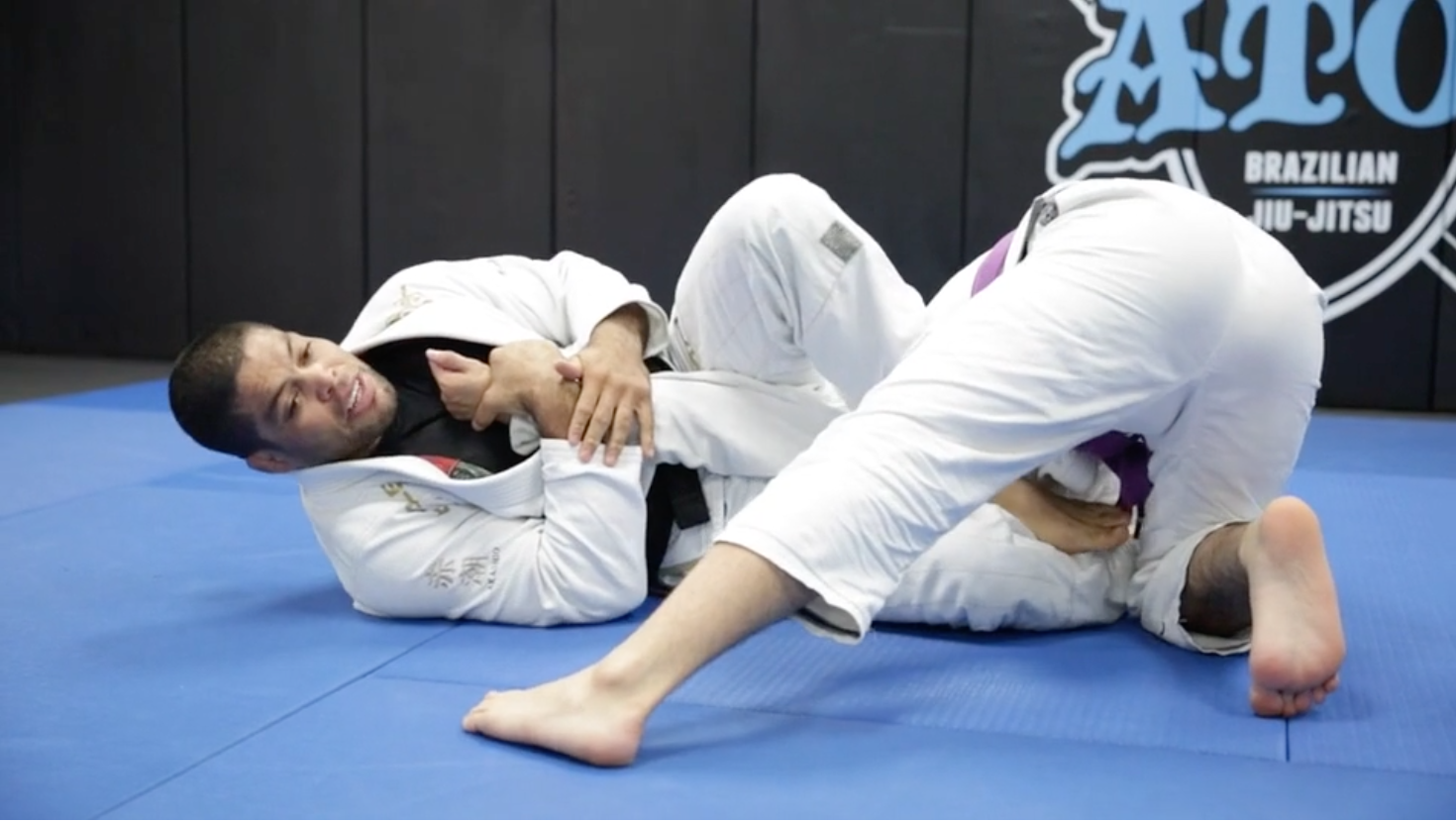 Maintaining the Arm Bar When Opponent Defends