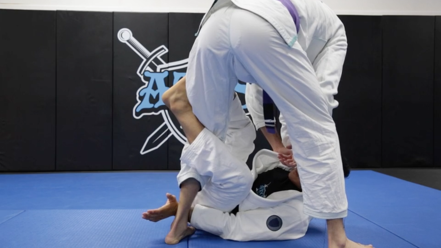 Kiss of the Dragon Entry from Reverse DLR to Sweep