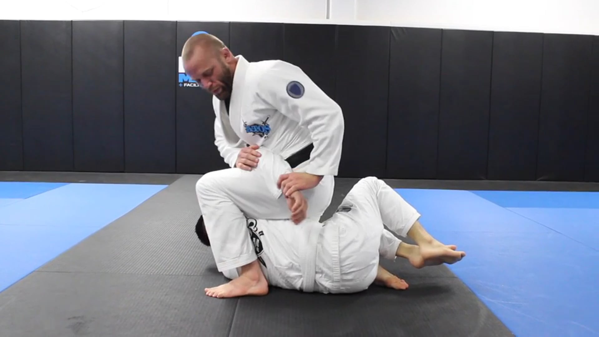 Basic Hooks Guard Sweep to Mount + Kimura