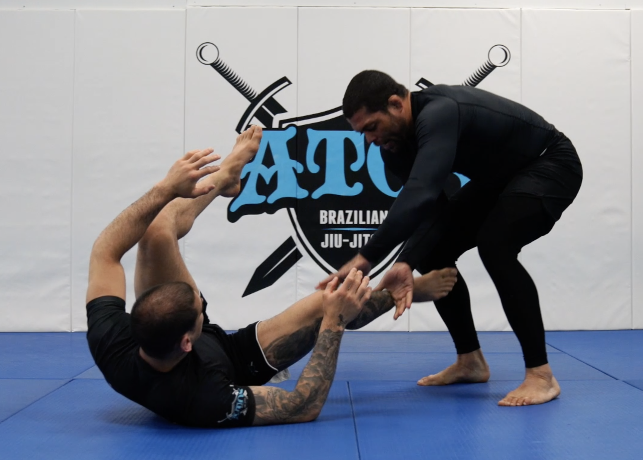 Never pressure pass against stronger opponent. MUST WATCH!