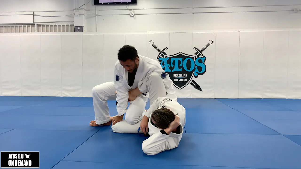Knee Cut Warm-Up & Outside Pass Transition - Dominique Bell - Atos BJJ ...