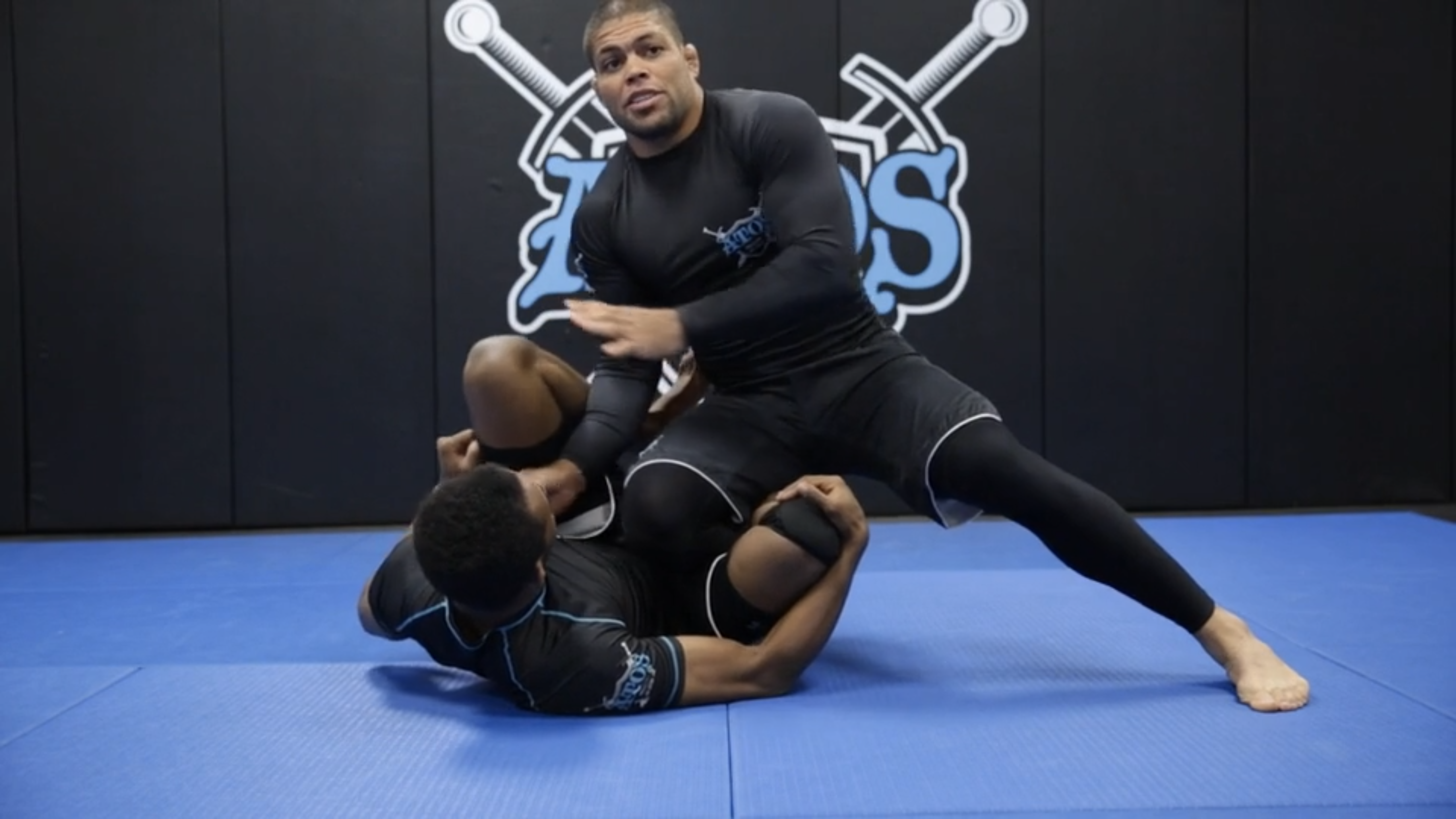 Taking the Back From the Half Guard When Opponent Has Underhook 