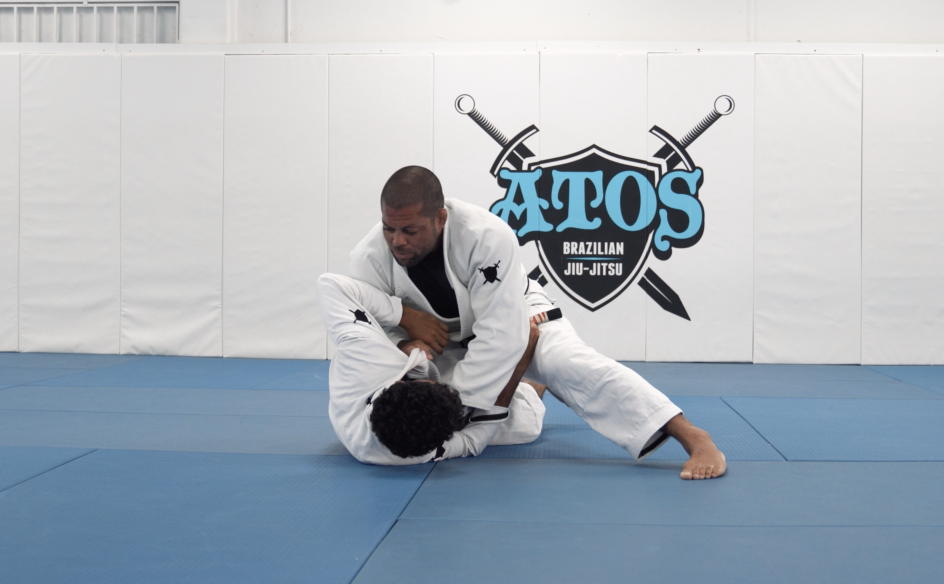 Headquarters Guard Pass & Modified Arm Bar From Mount | Part 1