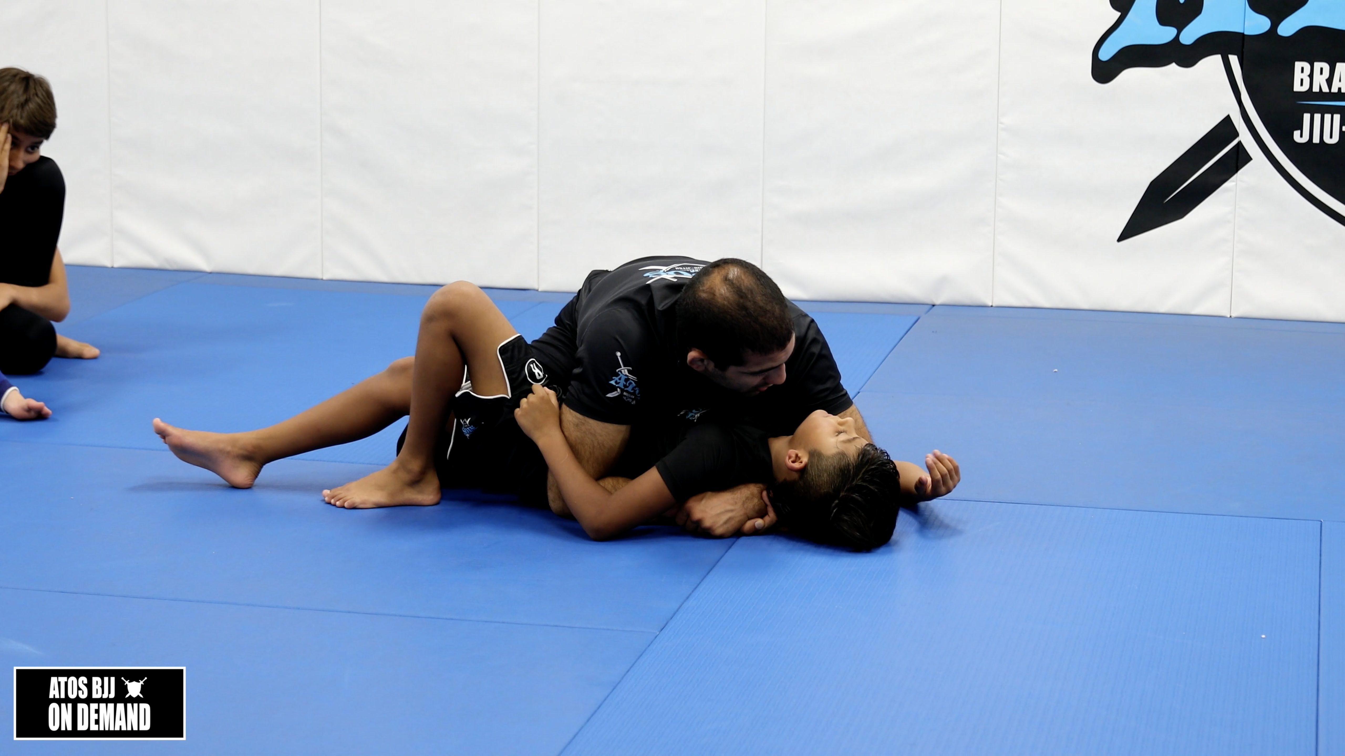 Finishing the Knee Cut - Kid's Class