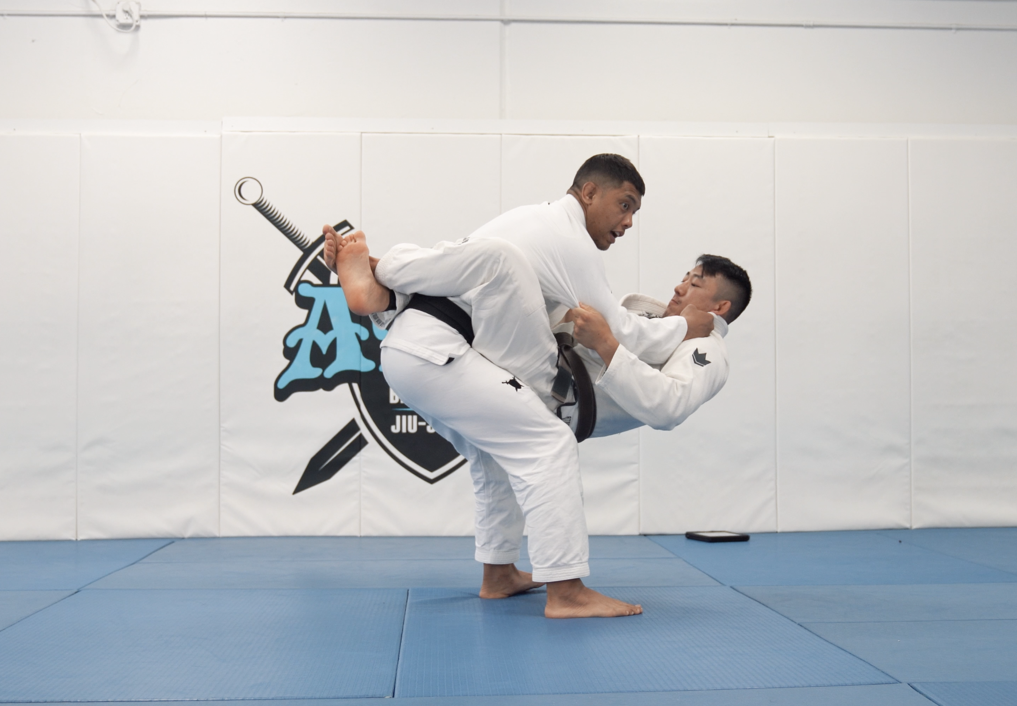 Jumping Closed Guard