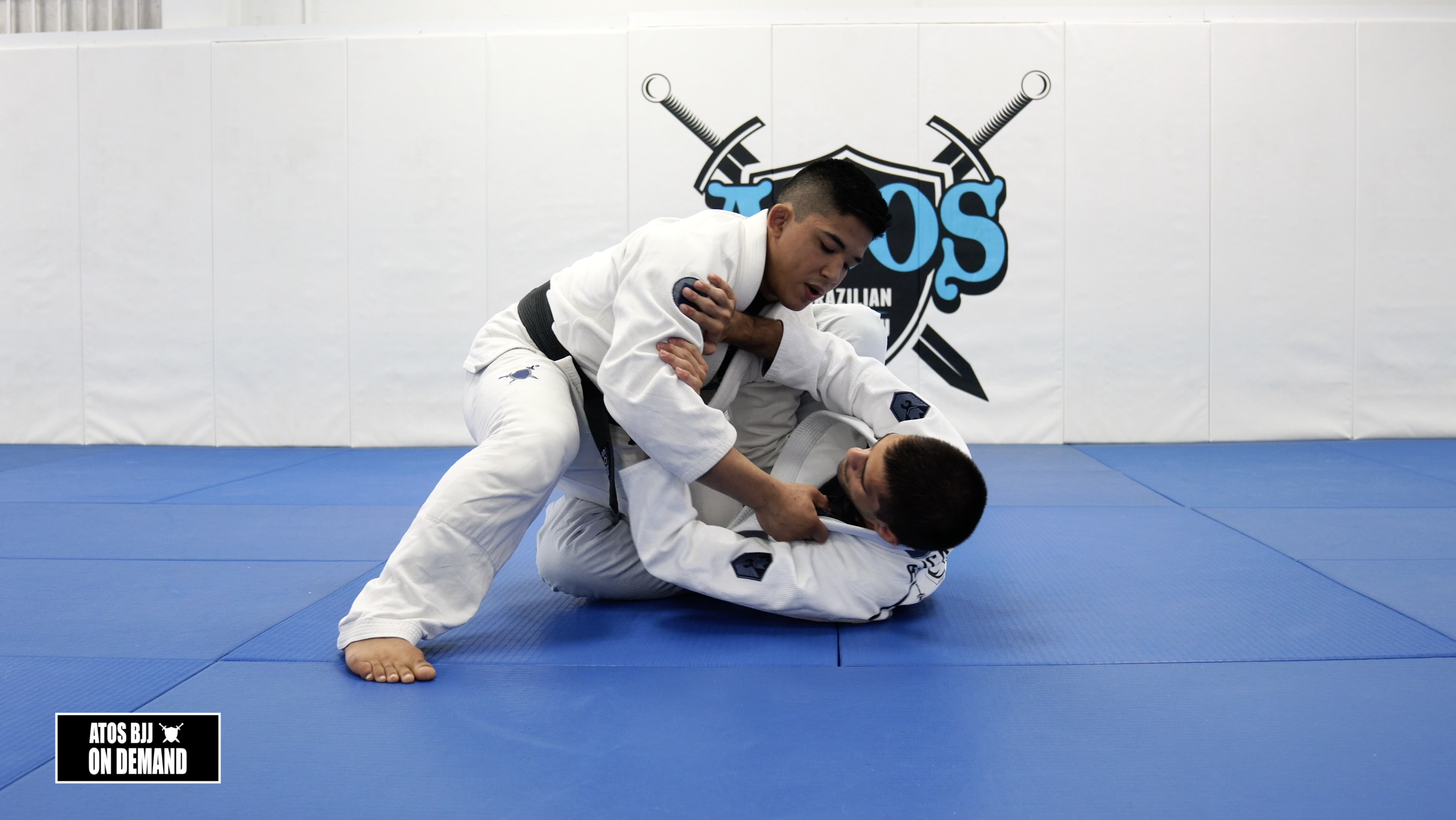 Knee Cut From Guard Pull - Andy Murasaki - Atos BJJ OnDemand