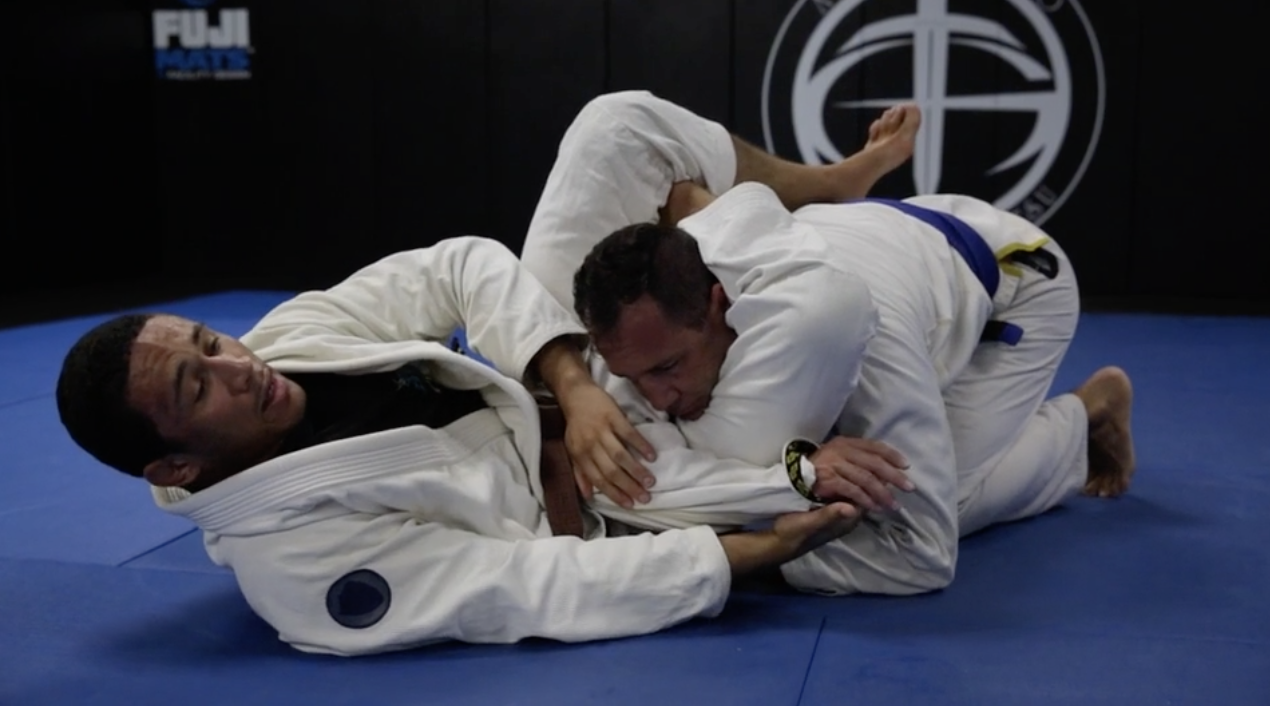 Triangle Attack From Collar & Sleeve DLR Guard | Action Reaction 