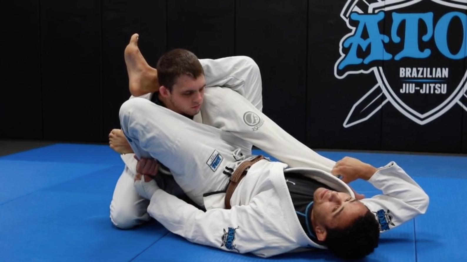 Triangle From Spider Guard with Shin-to-Shin Modification