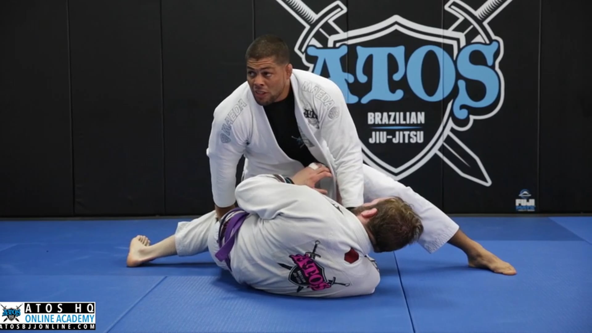 Sweep From Spider Guard When Opponent is With Both Knees on the Floor