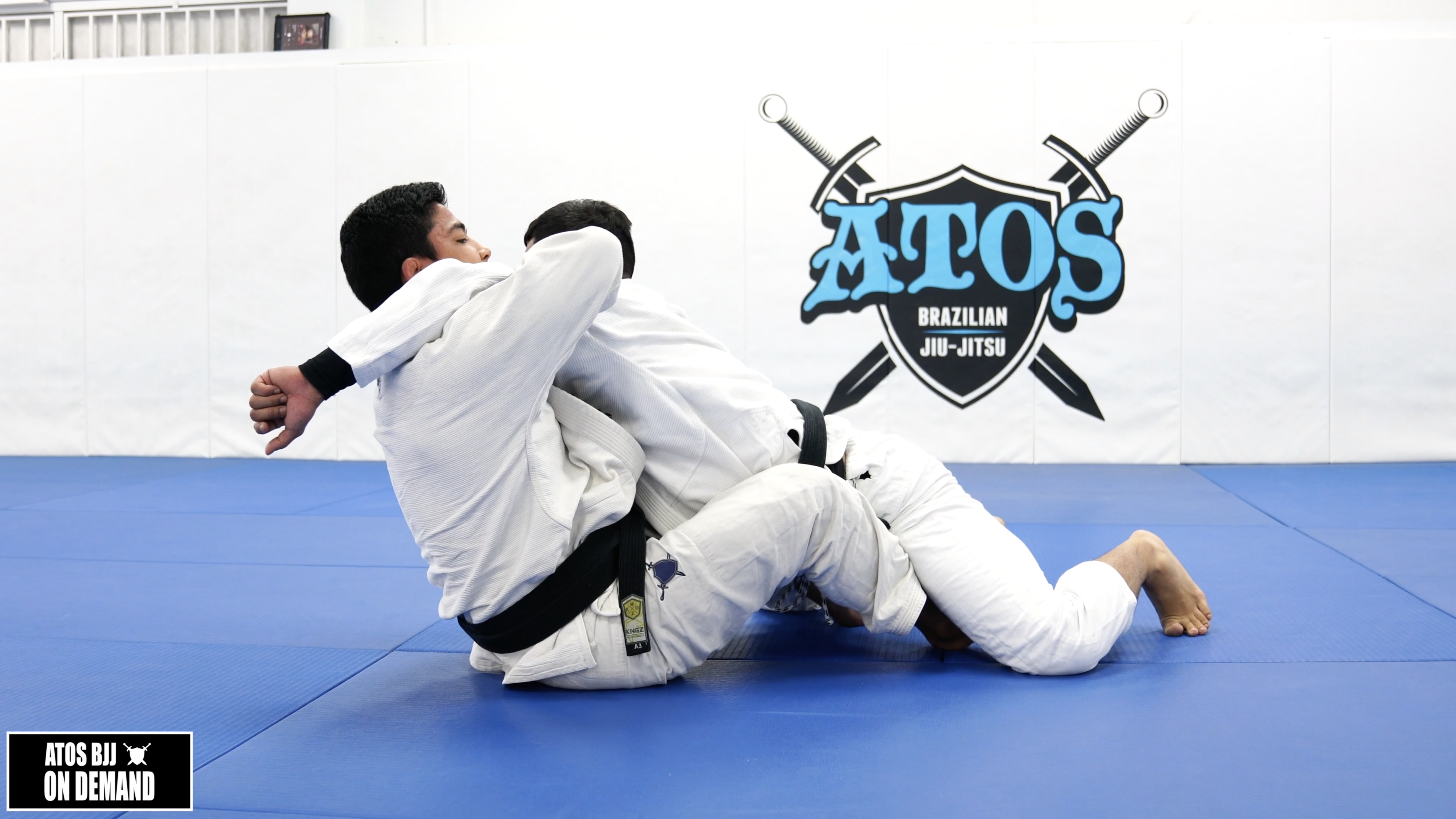 Half Guard to Shoulder Crunch Sweep