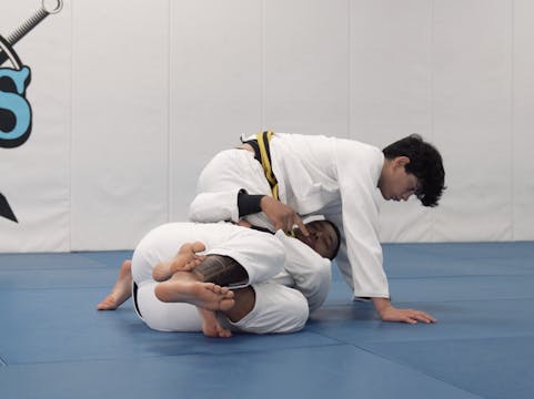 Getting to Deep Half Guard From Sit U...