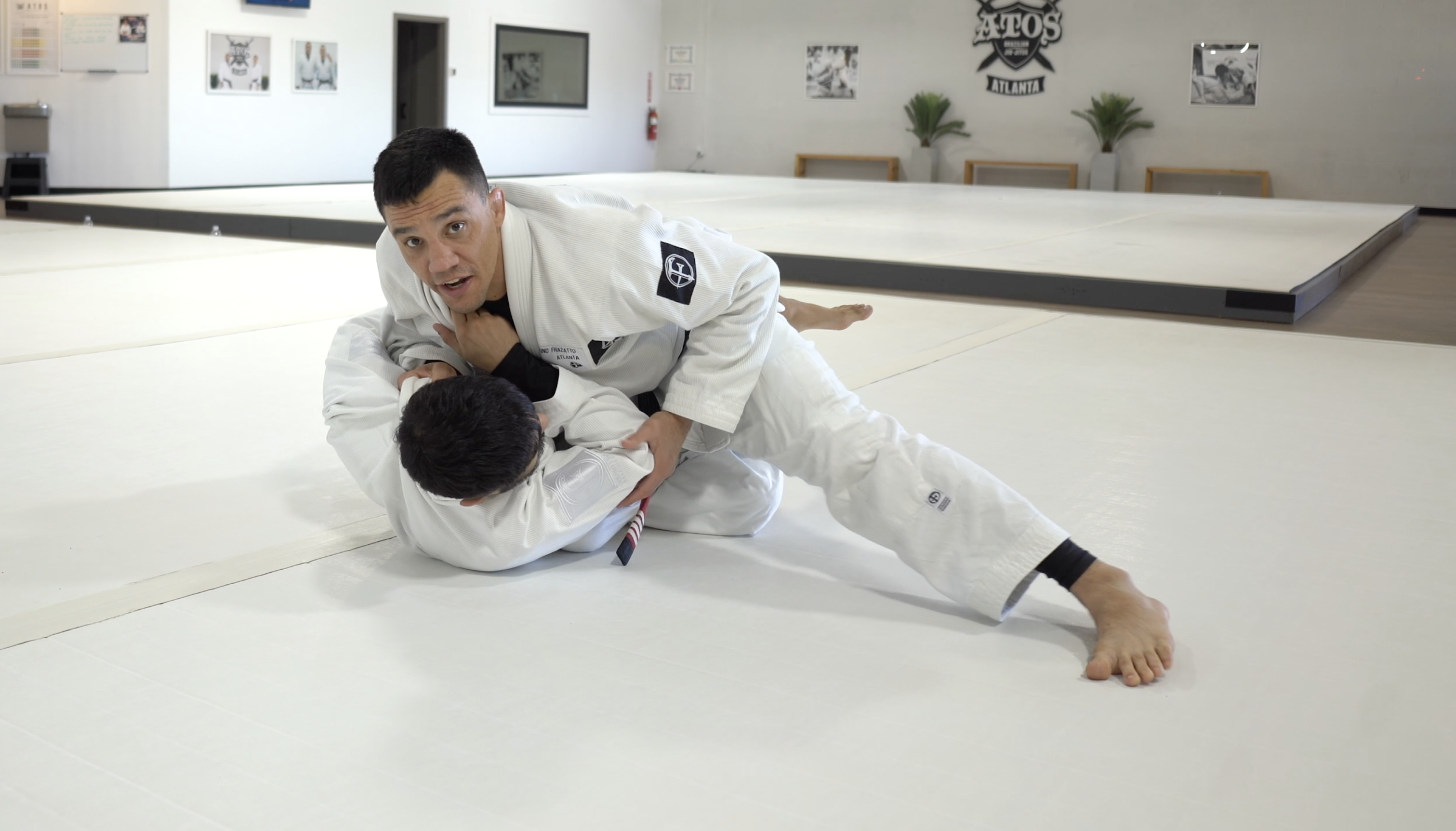 Knee Cut From De la Riva Guard