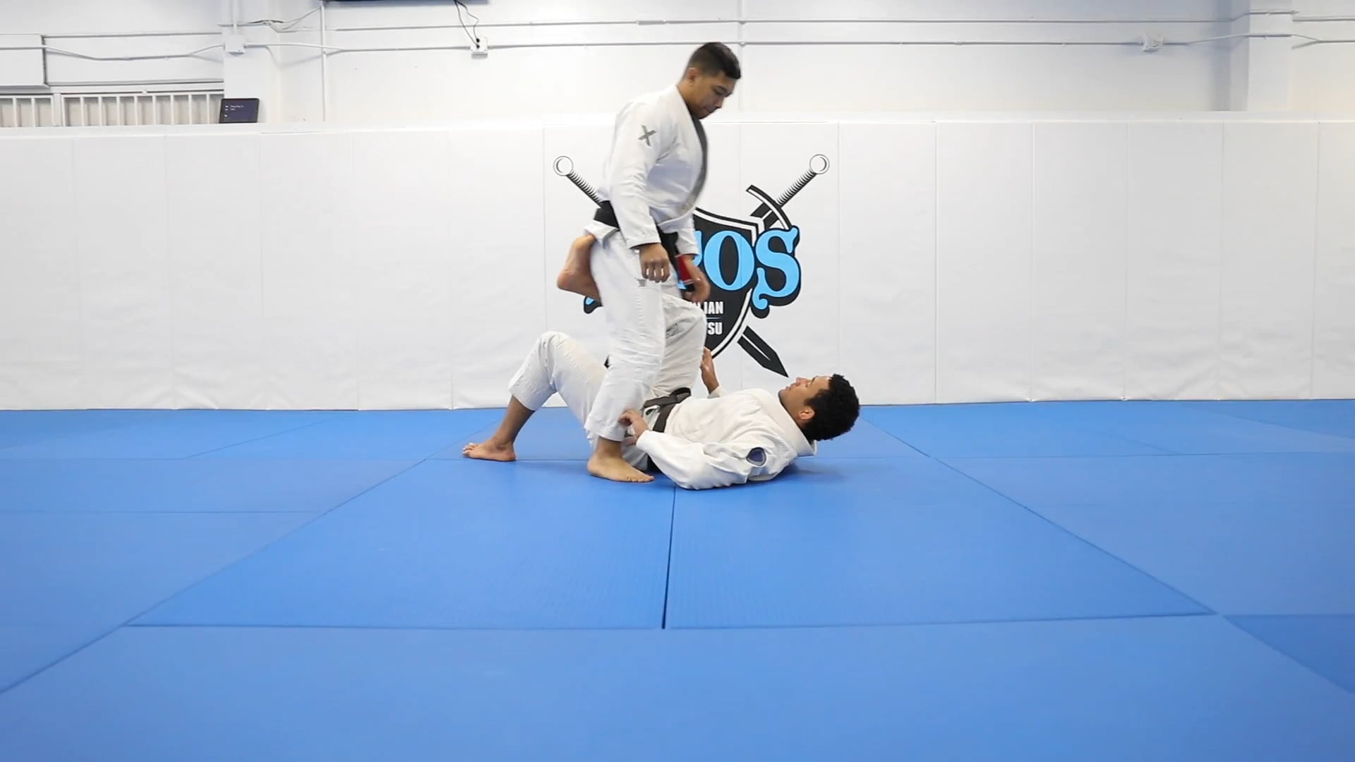 Double Pants Grip Single Leg X Sweep + Guard Pull