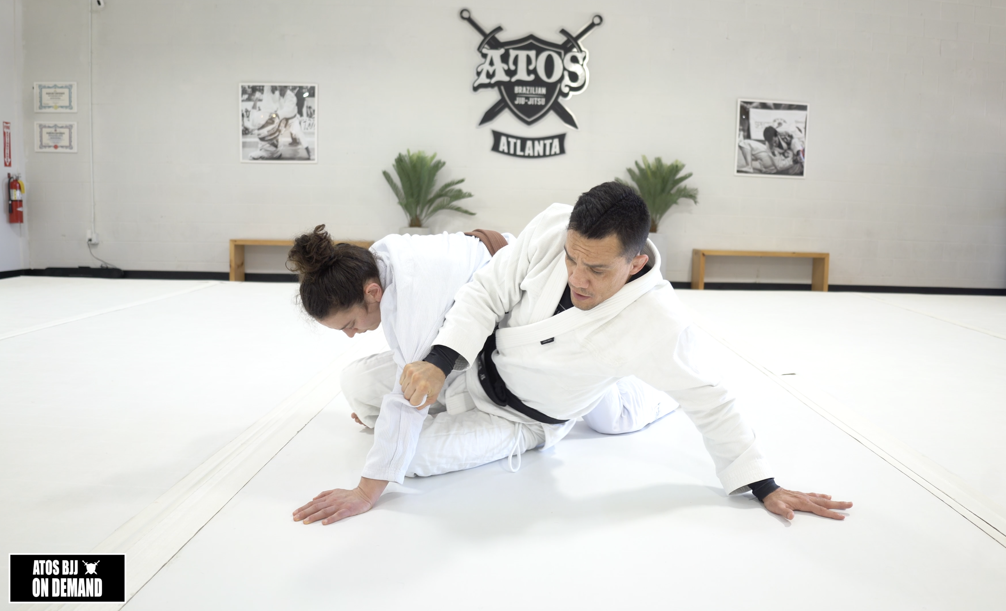 Sit Up Escape Using Tricep Post Method