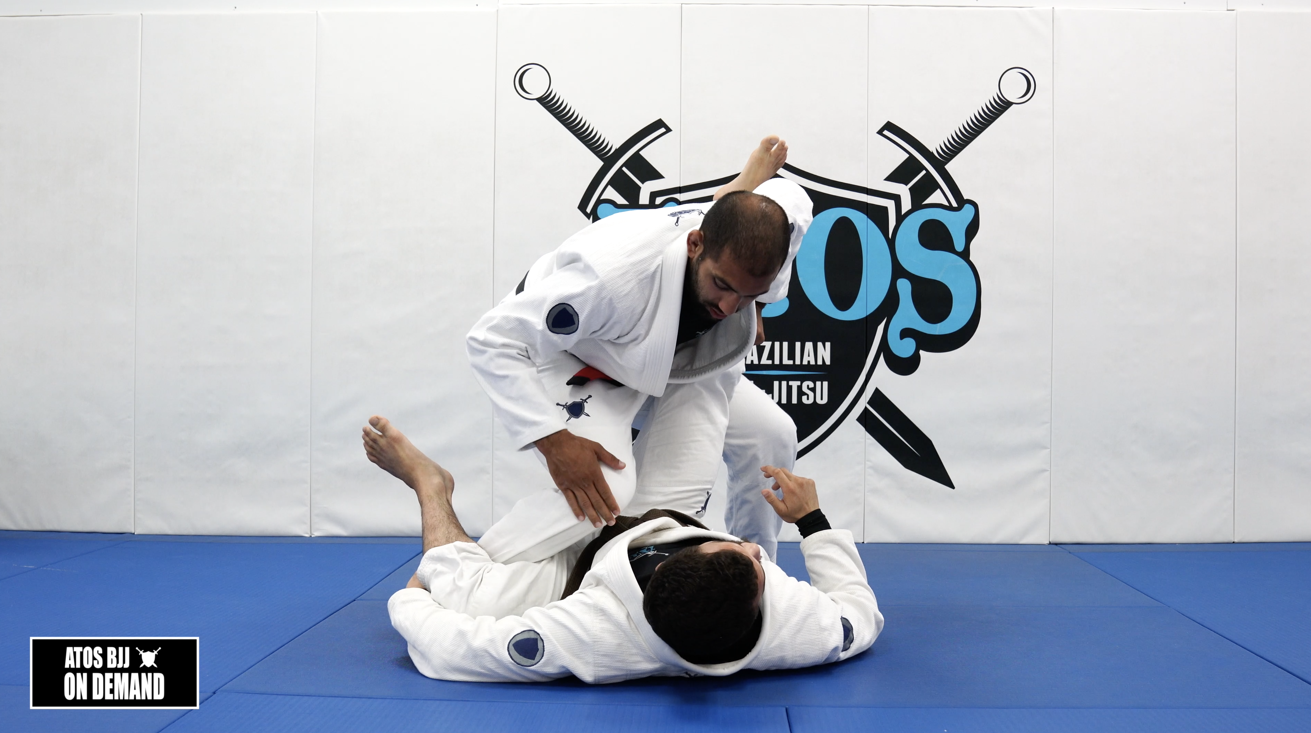 Throw By and Split Pass from De La Riva | Review - Kid's Class