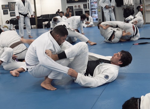 Sparring: Nicholas Maglicic(Black Belt) vs Adrian Roberto(Purple Belt)