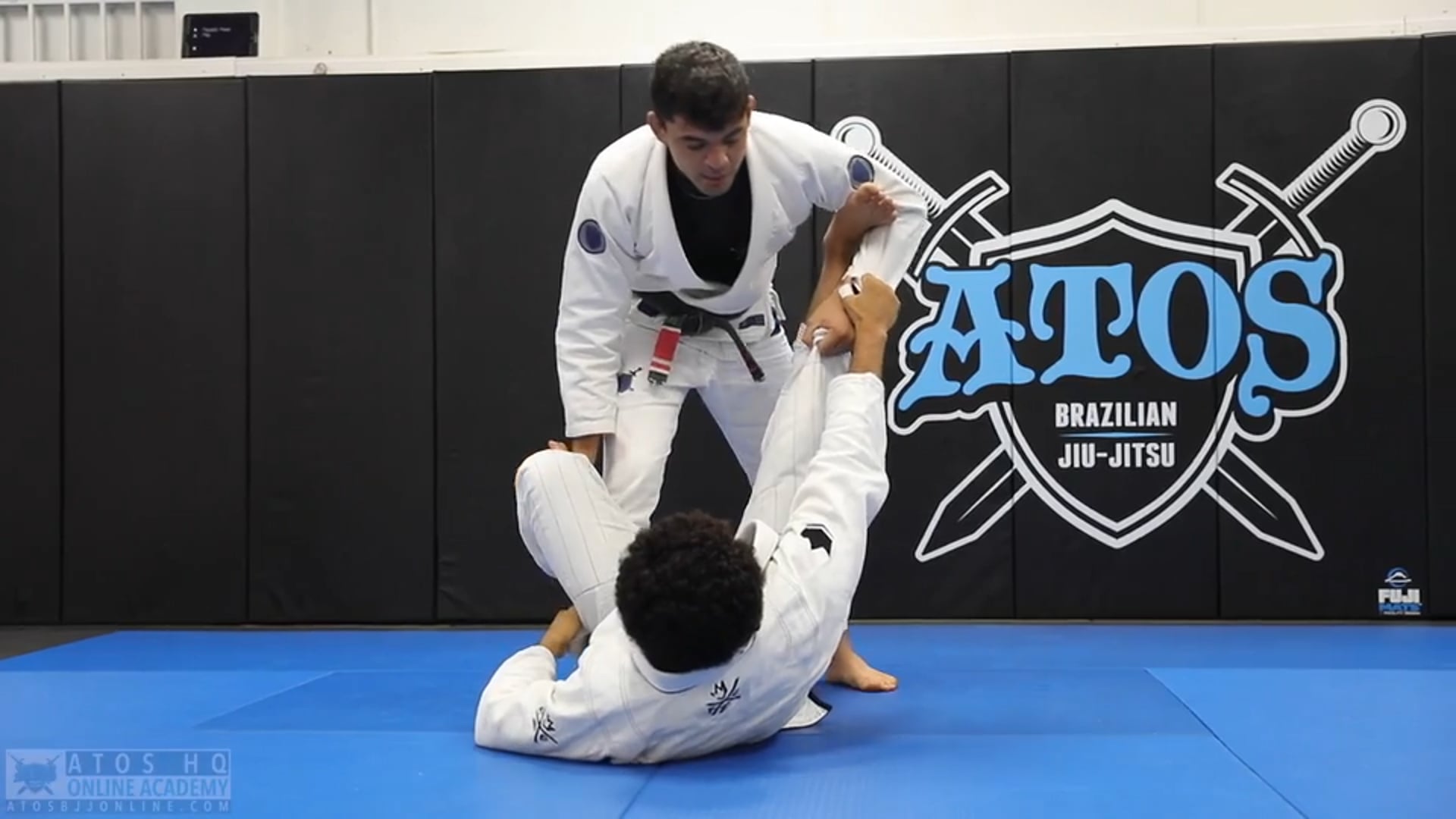 Two Options for Passing Single Leg X Spider Guard 