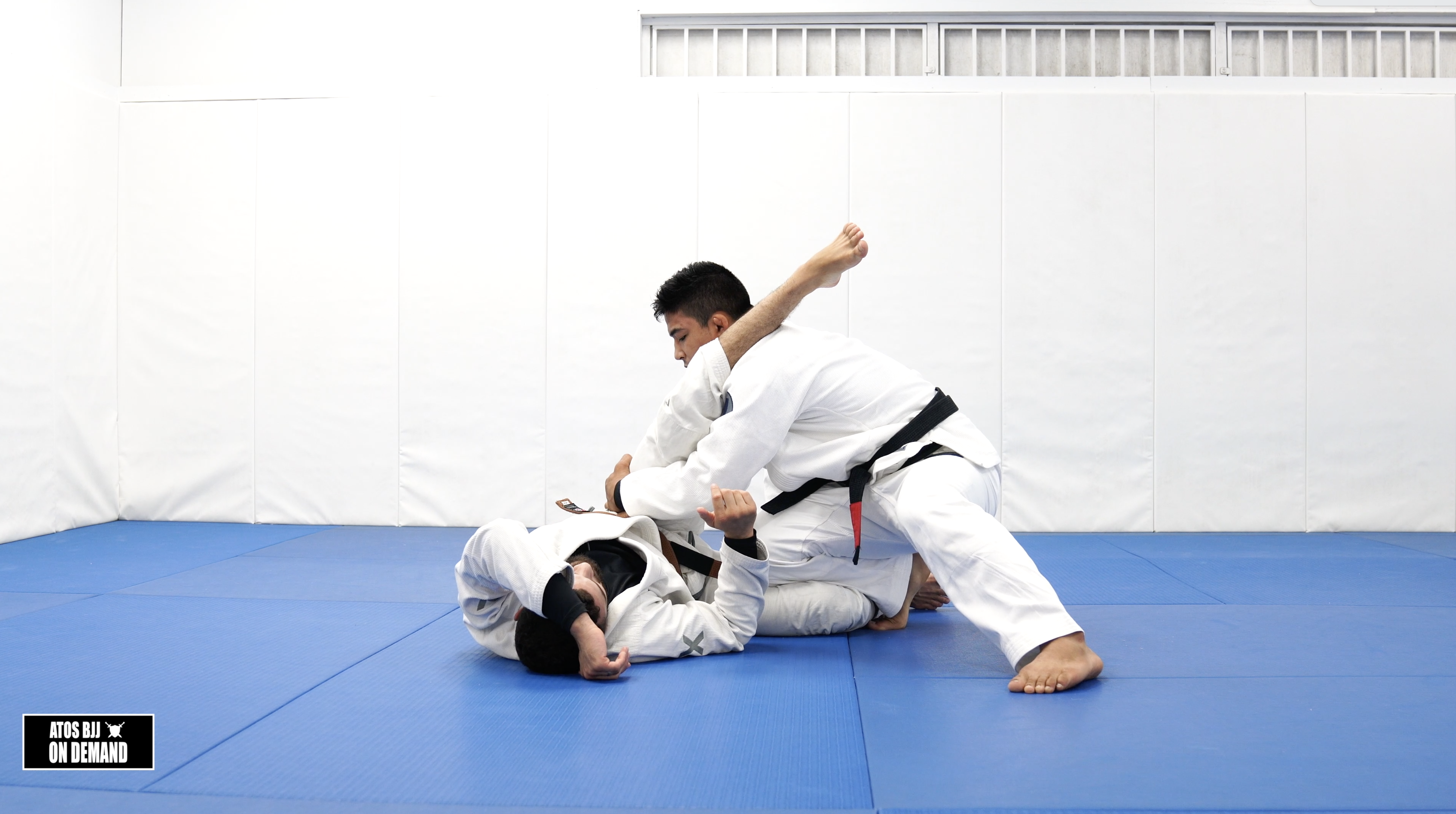 Cross Grip Passing Variation | Kid's Class