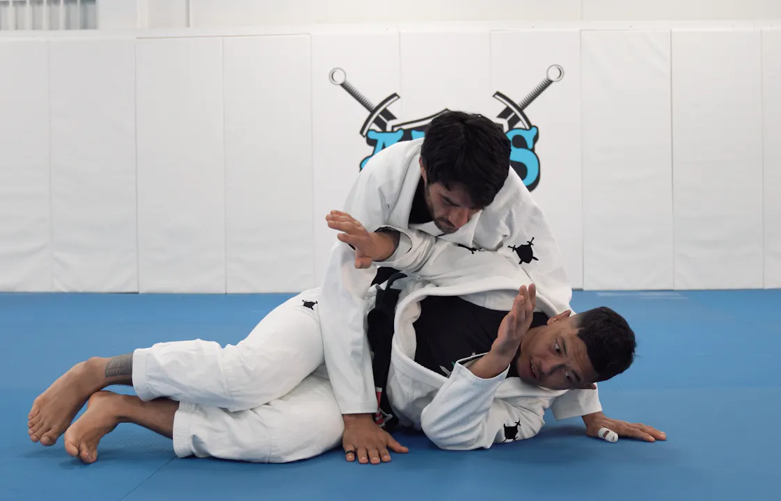 Makikomi Roll Escape From Side Control | Part 2 - Rolando Samson - Atos ...