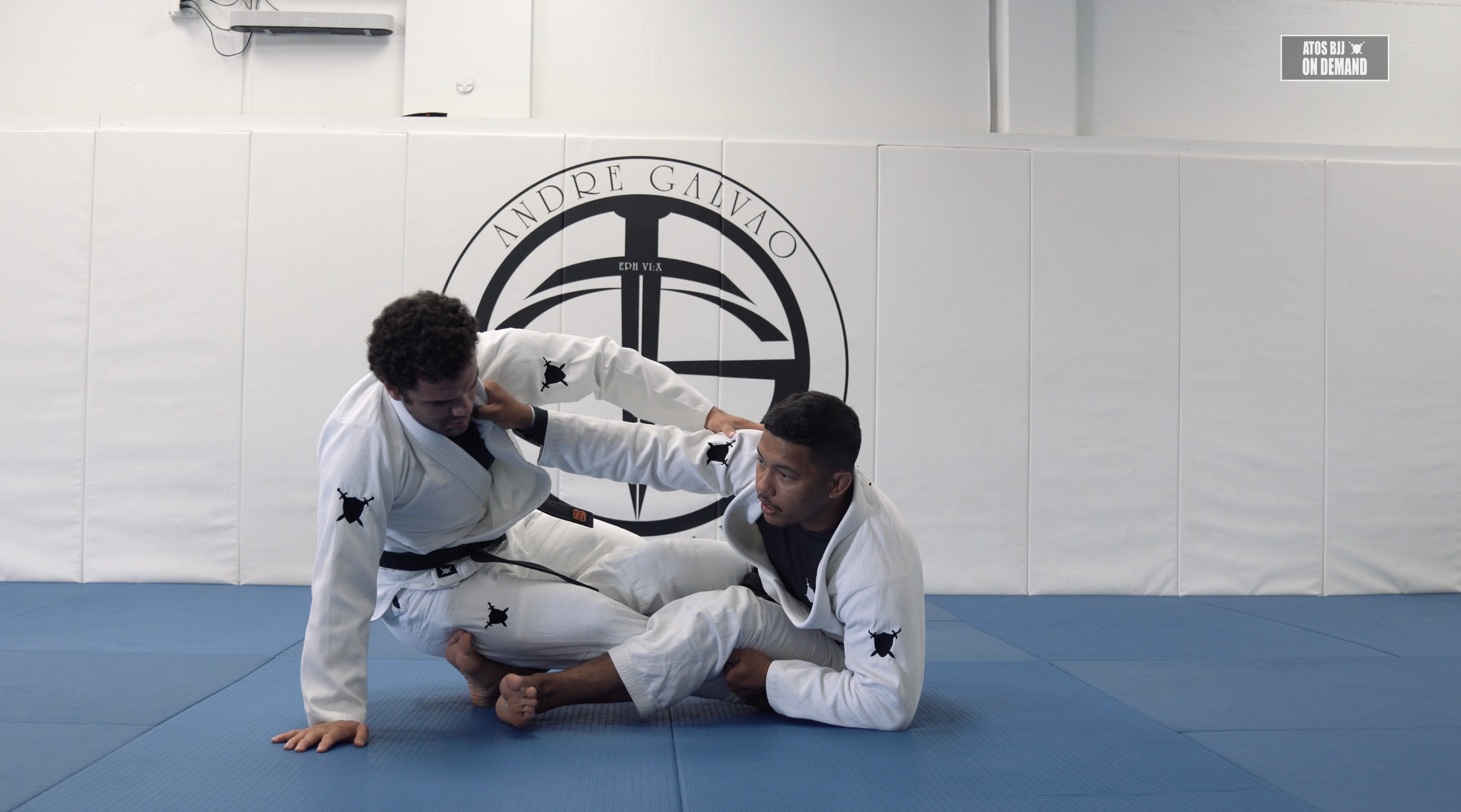 De la Riva Come Up Sweep