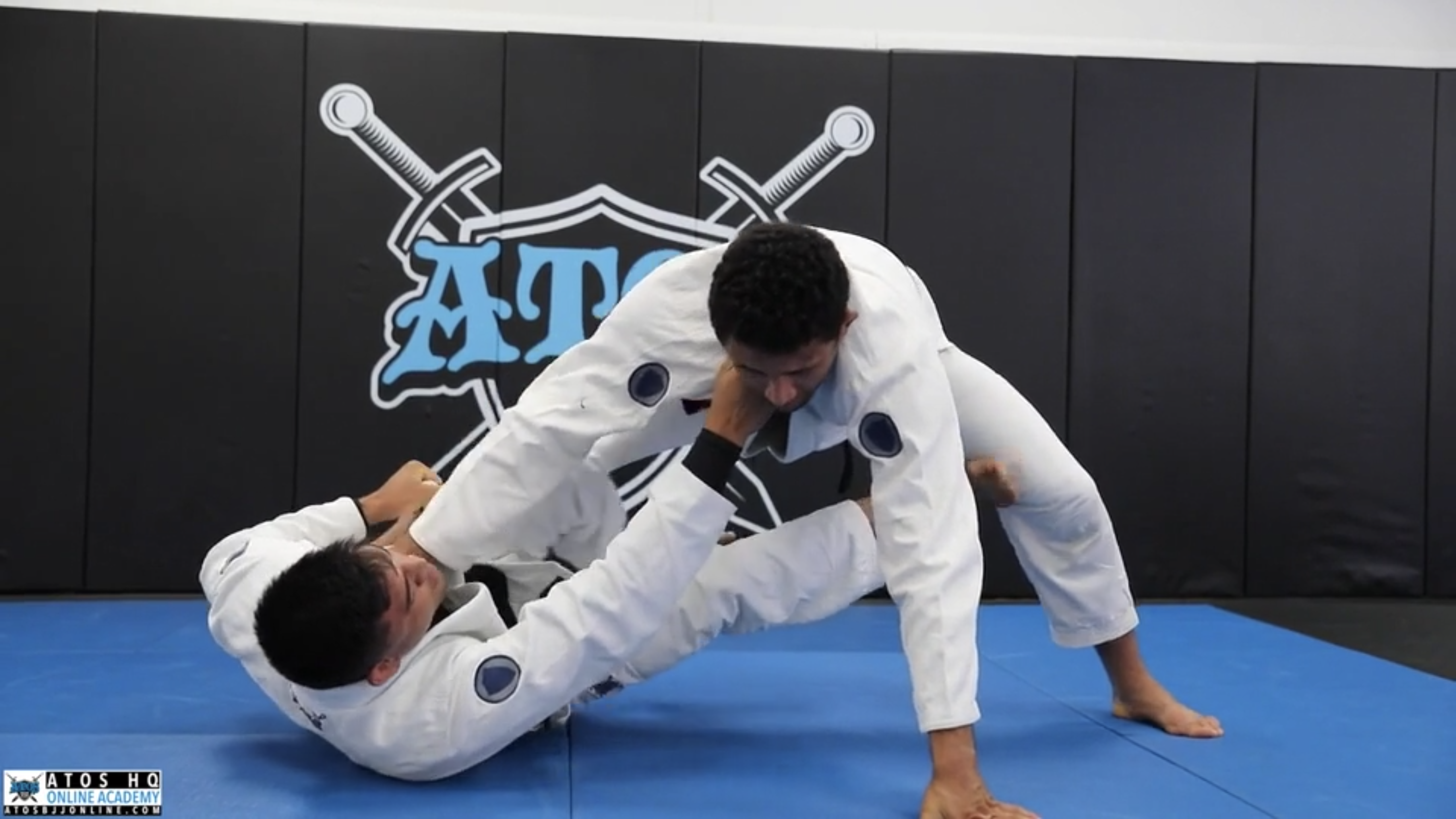 Sweep & Pass Transitioning: The Waiter Sweep From DLR Guard To Over Under Pass