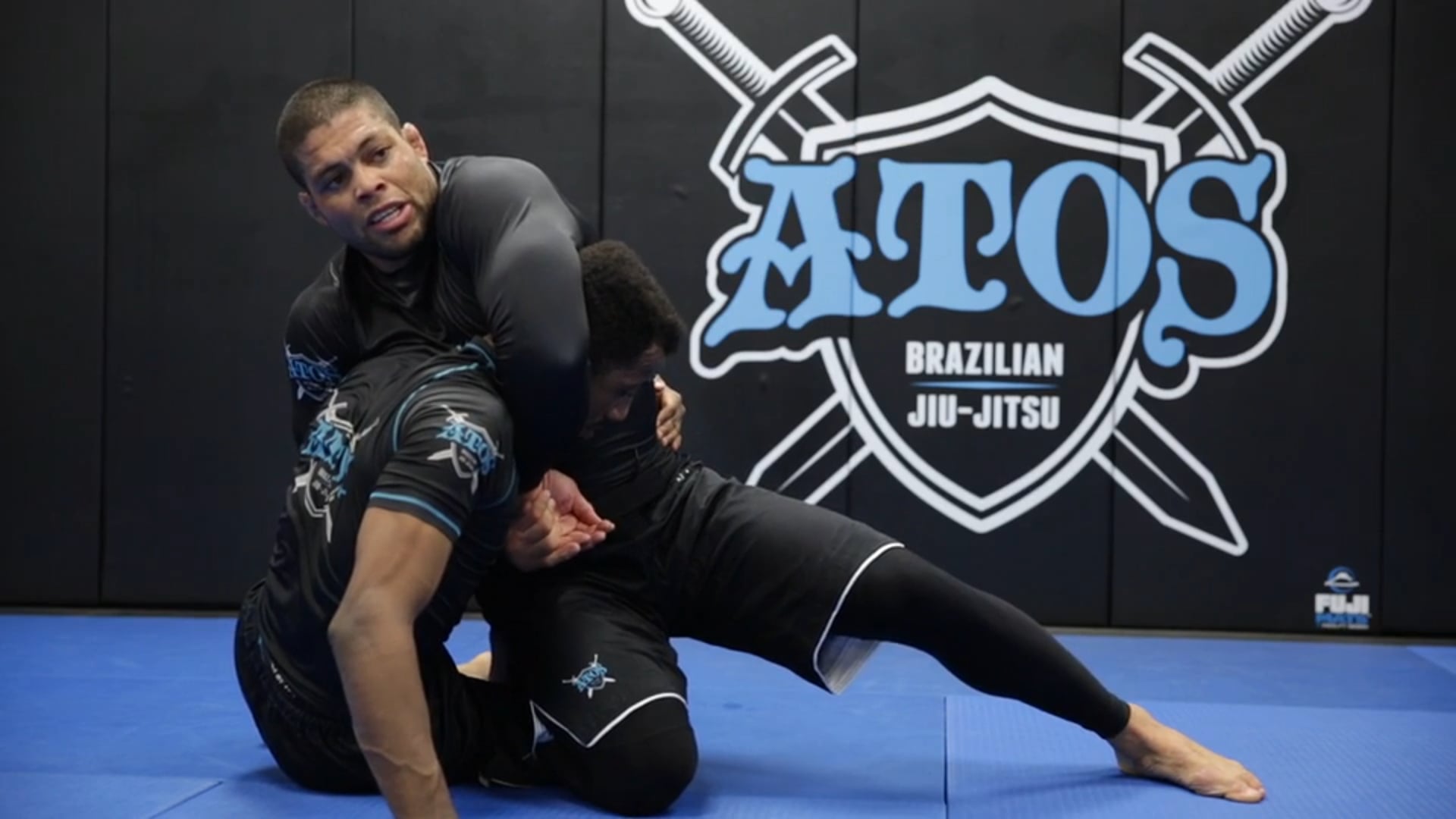 Knee Cut to Back Take and Head Lock + Anaconda